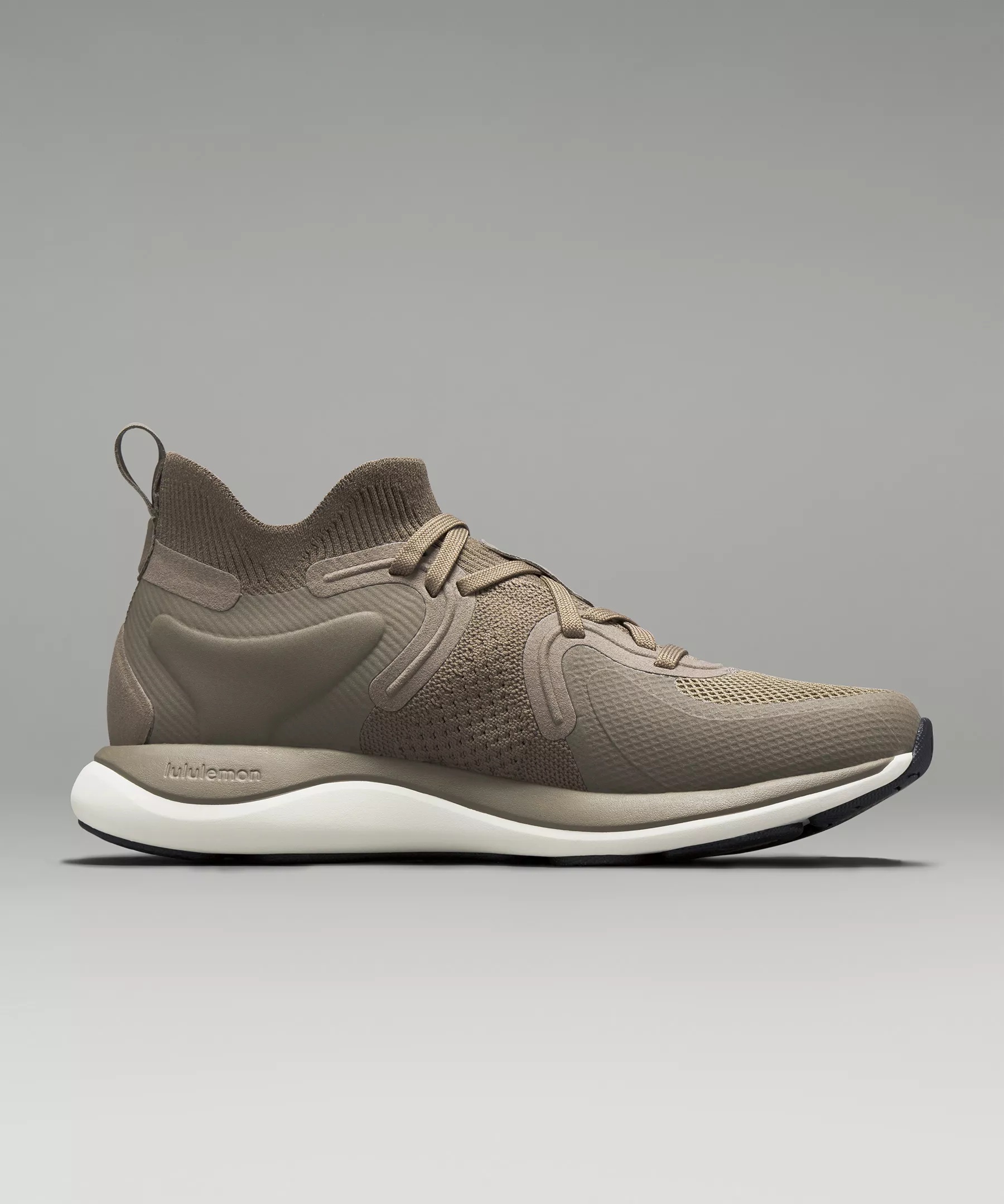 chargefeel 2 Mid Women's Workout Shoe - 4