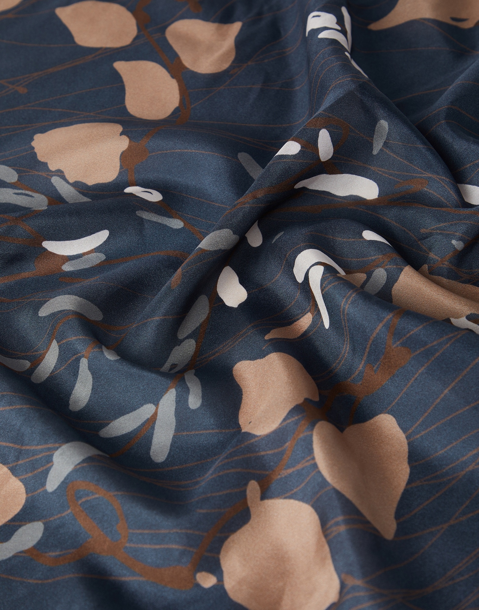 Ramage print silk pongee foulard - 2