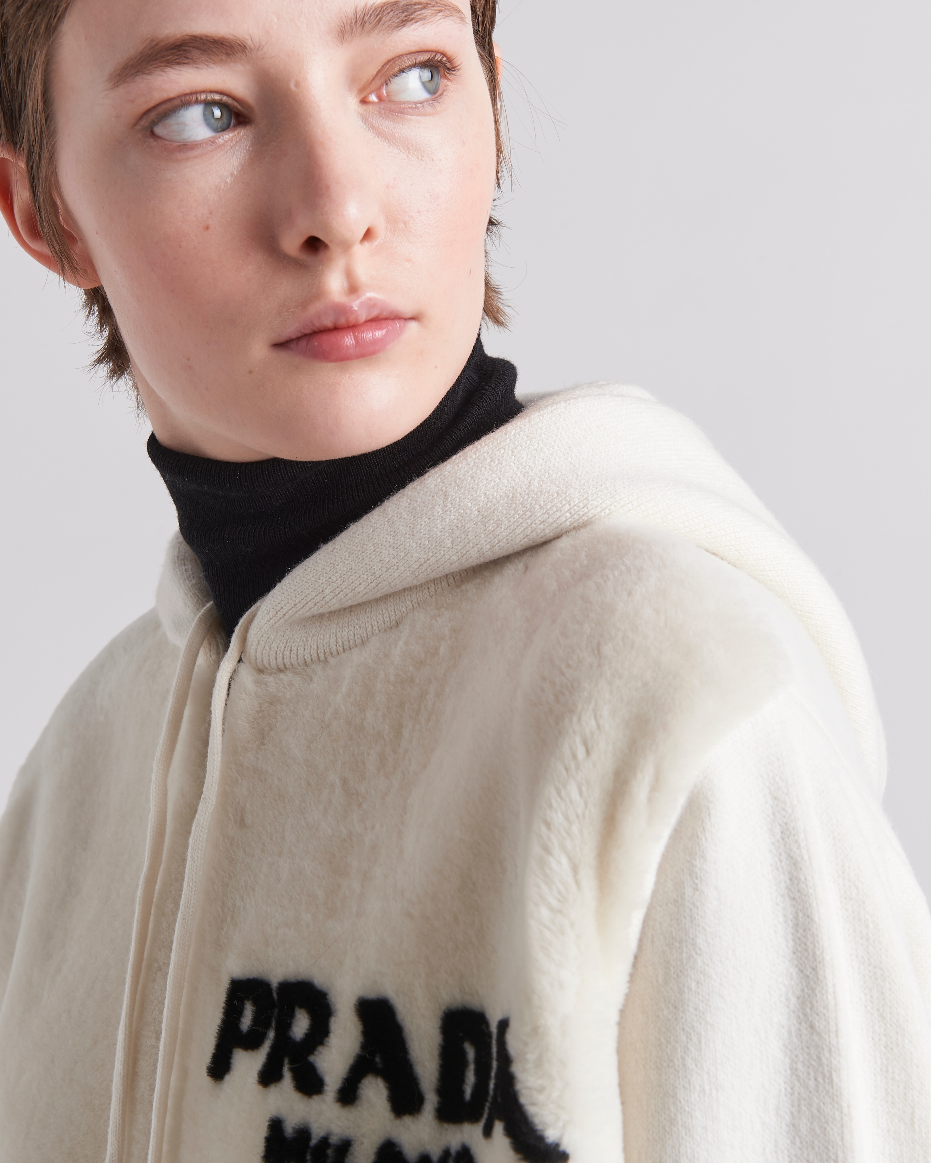 Oversized cashmere and shearling sweatshirt - 4
