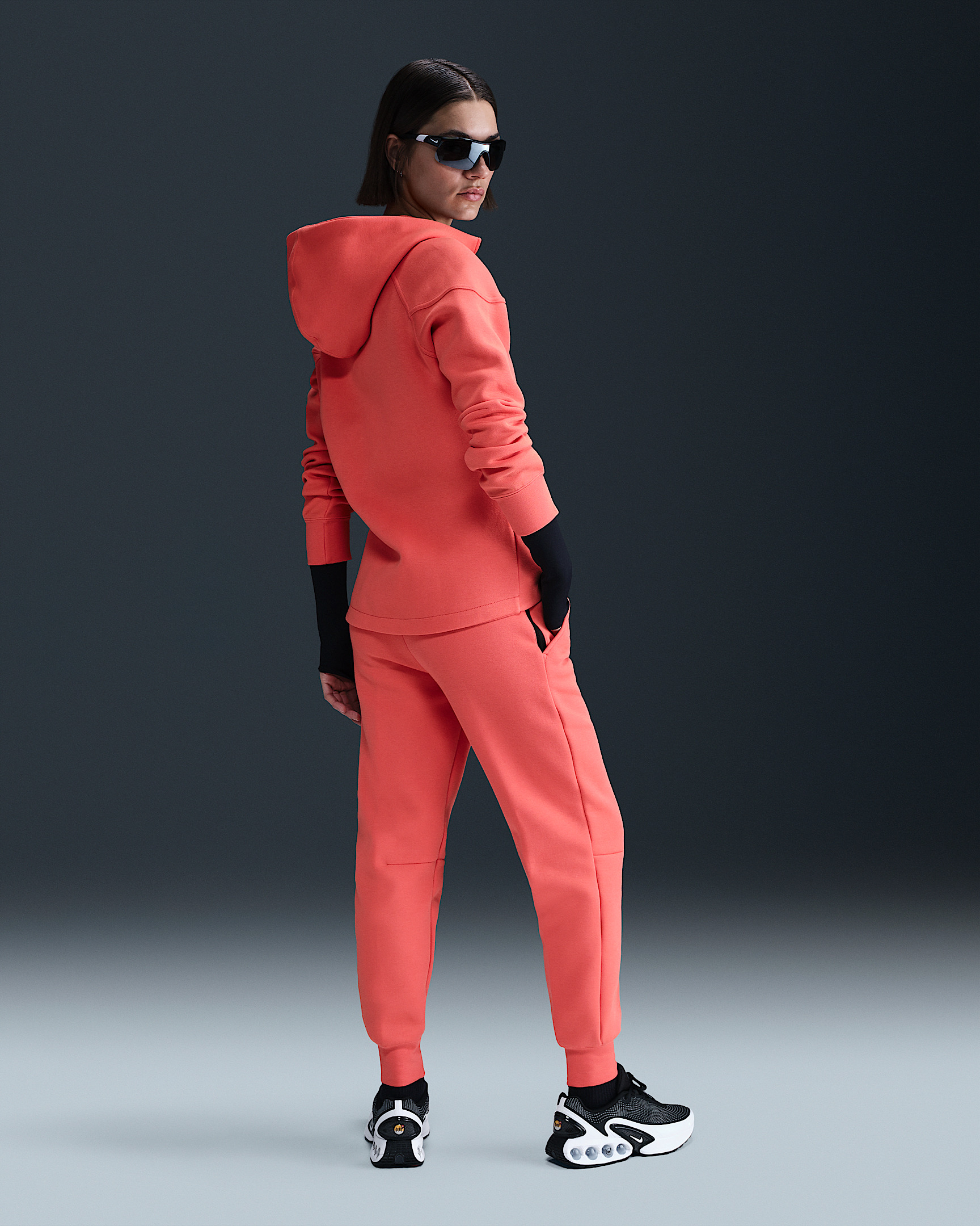Nike Sportswear Tech Fleece Women's Mid-Rise Joggers - 4