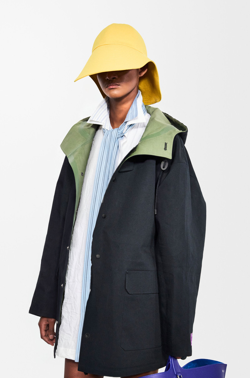 Hooded parka in cotton 1