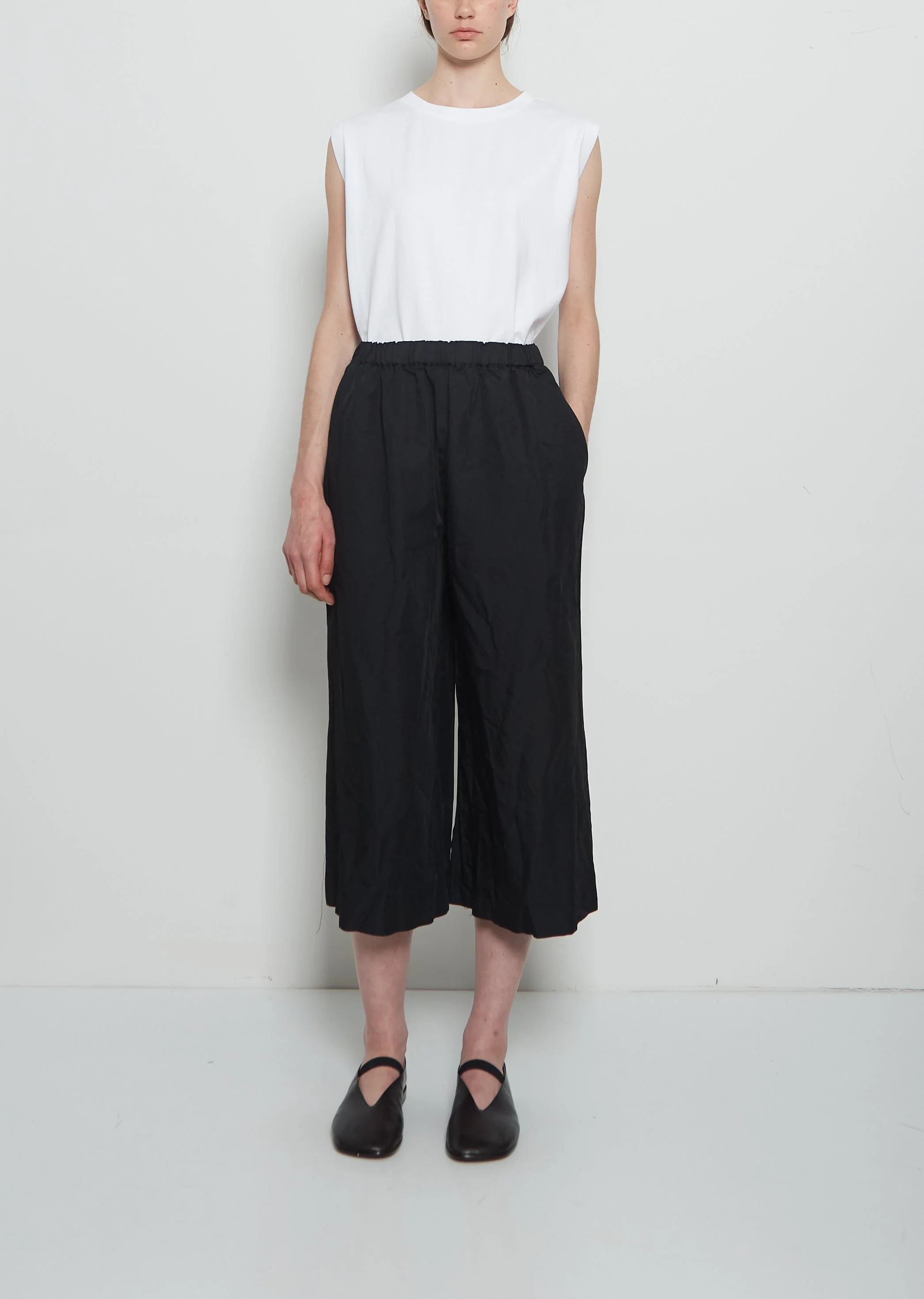 Twil Tech Drawstring Wide Pant — Black - 1
