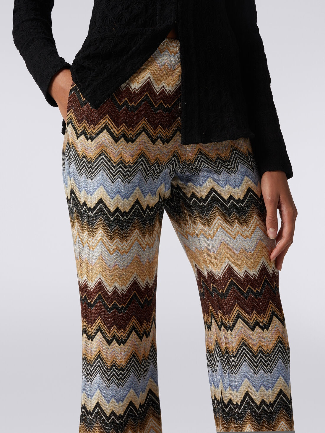 Viscose chevron pleated flared trousers with lurex - 5
