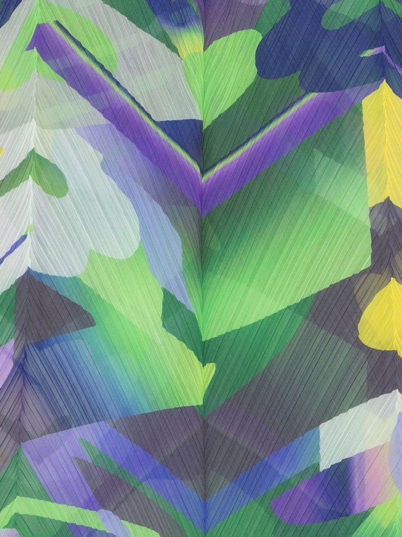 Pleats Please Issey Miyake Pleated stole outlook