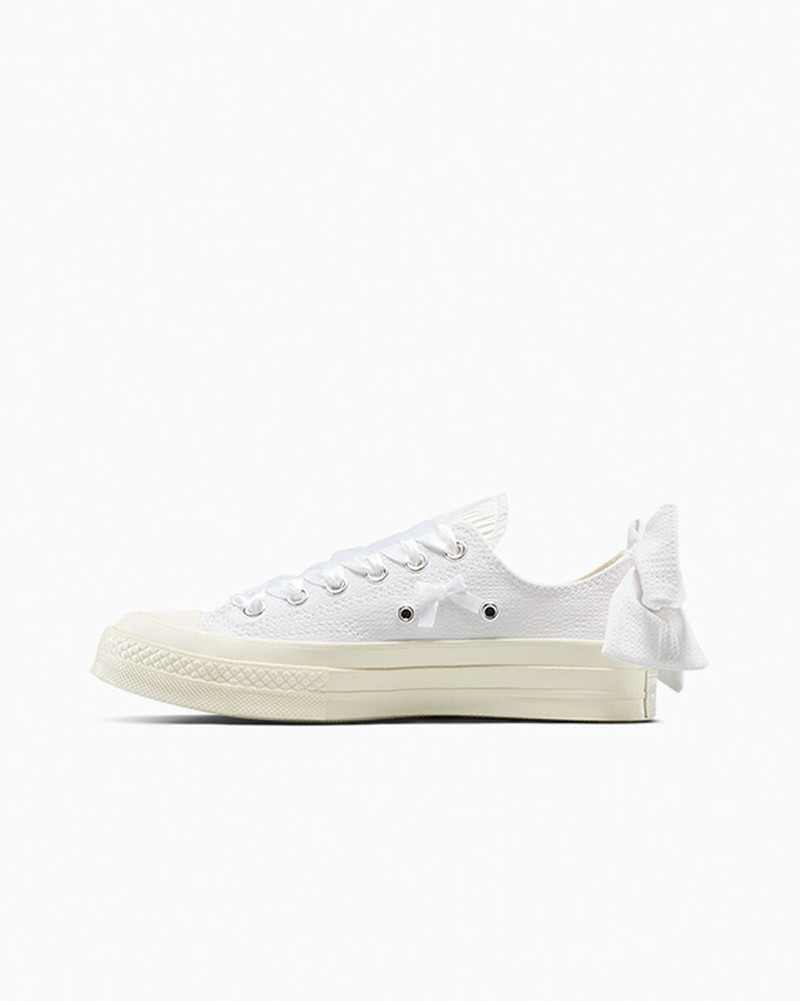 Converse Chuck 70 Bows outlook