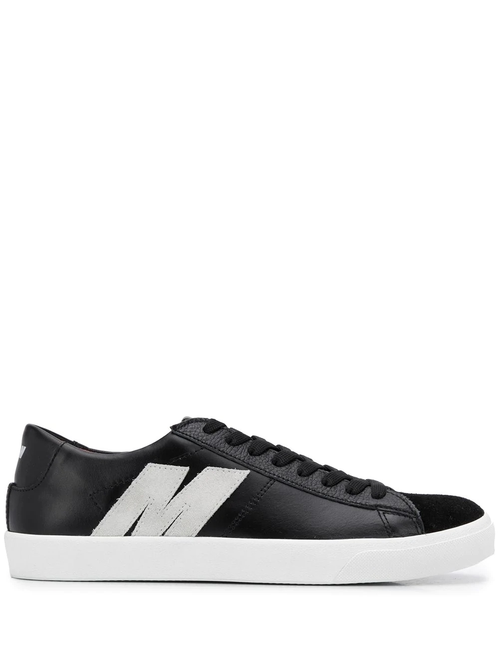 M appliqué low-top sneakers - 1