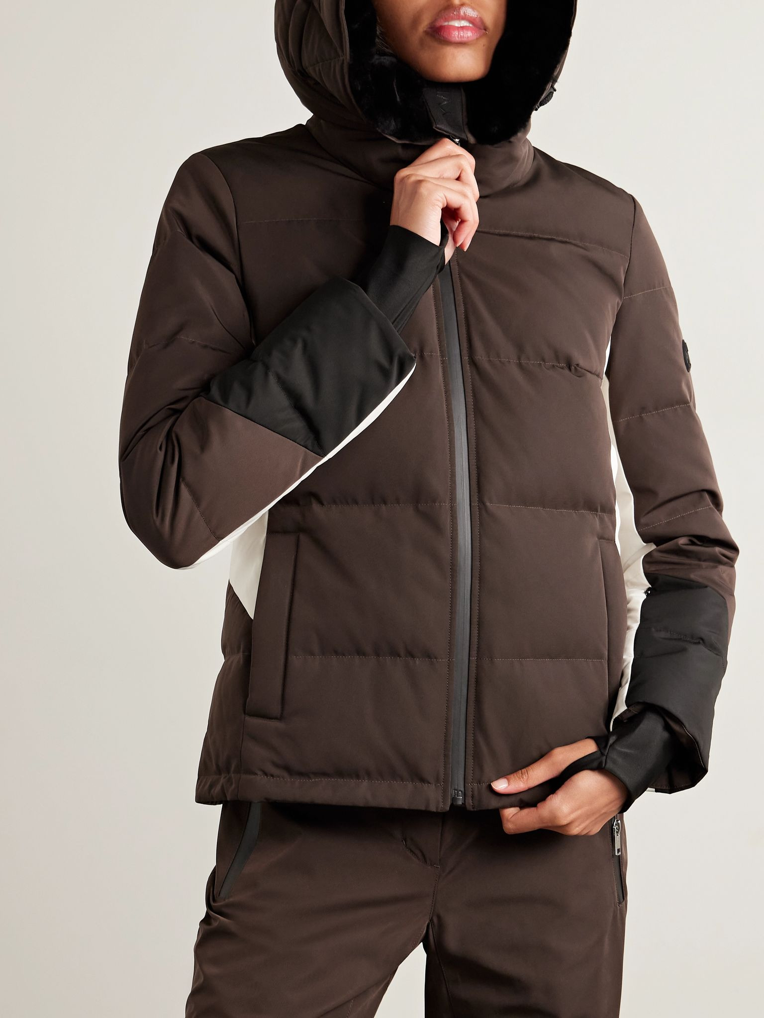Shearling-trimmed color-block padded shell ski jacket Brown - 3
