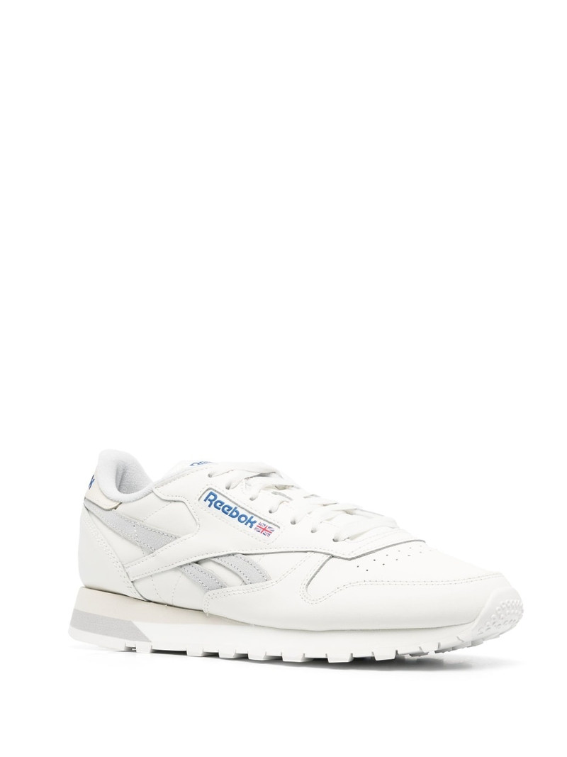 Reebok 고전적인 가죽 sneakers outlook