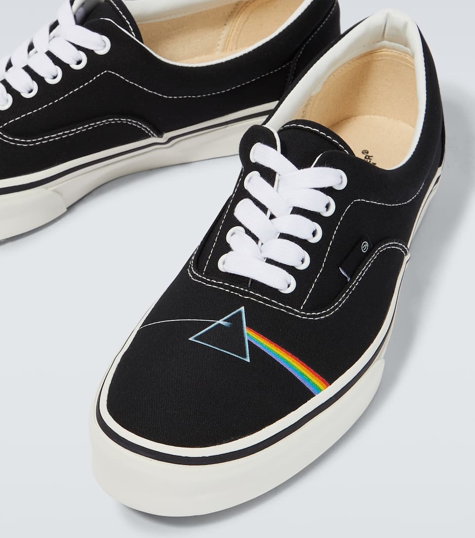 Low-top canvas sneakers - 3