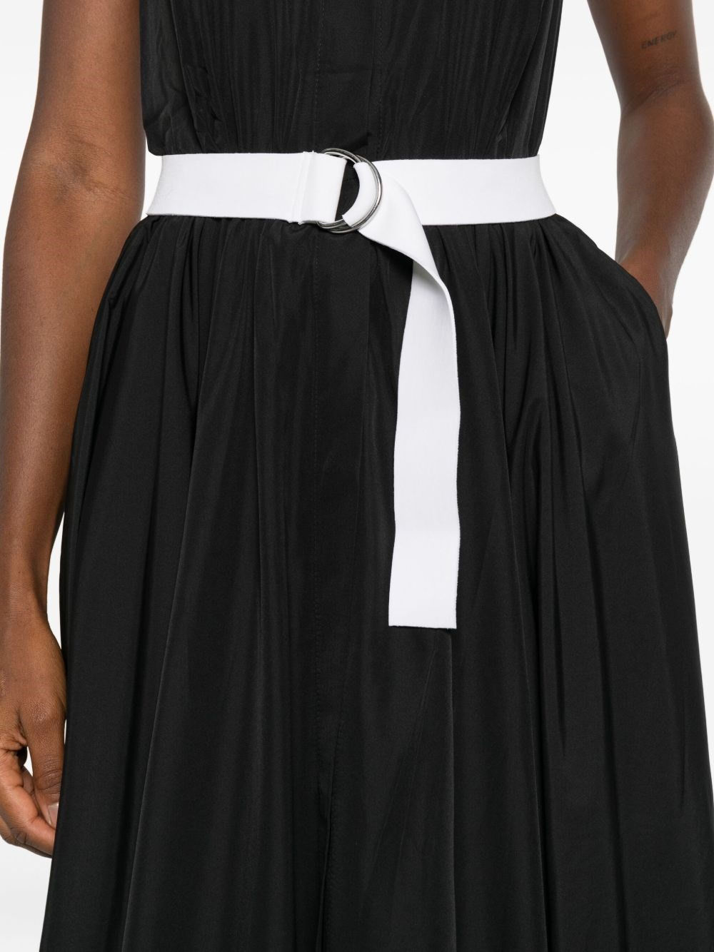 Sleeveless long dress - 5