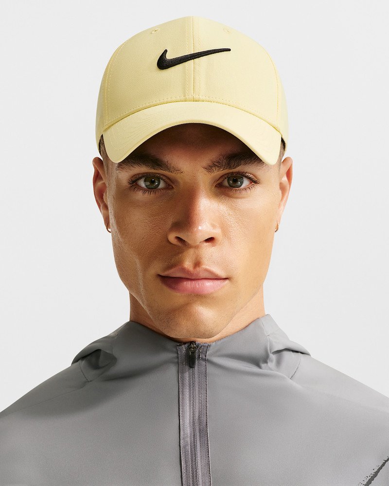 Nike Dri-FIT Club Structured Swoosh Cap 1