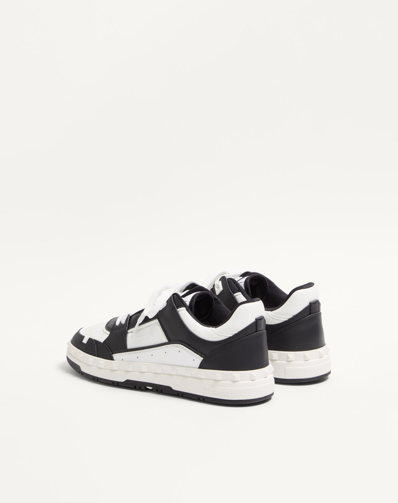 Valentino FREEDOTS LOW-TOP SNEAKER IN CALFSKIN outlook