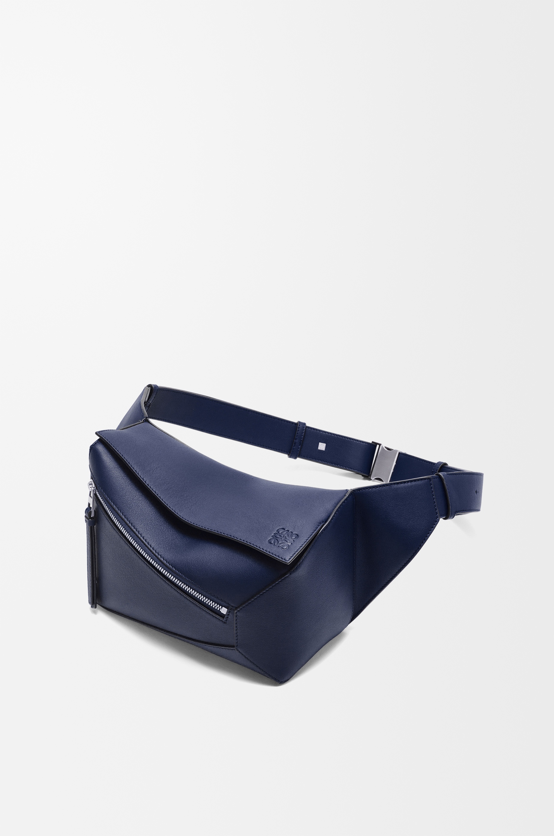 Small Puzzle bumbag in classic calfskin - 2
