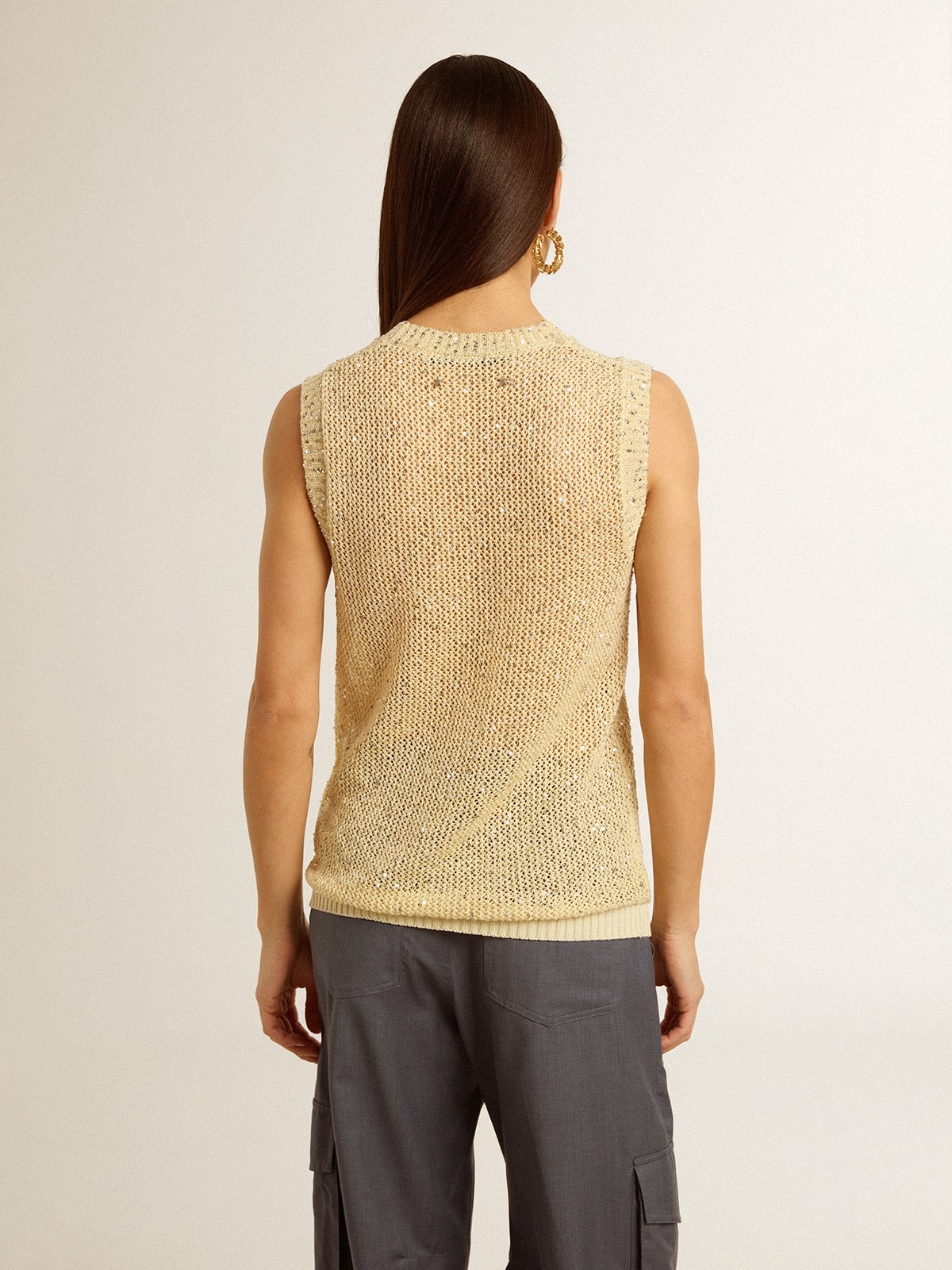 Mesh knit top with sequins and contrasting details - 4