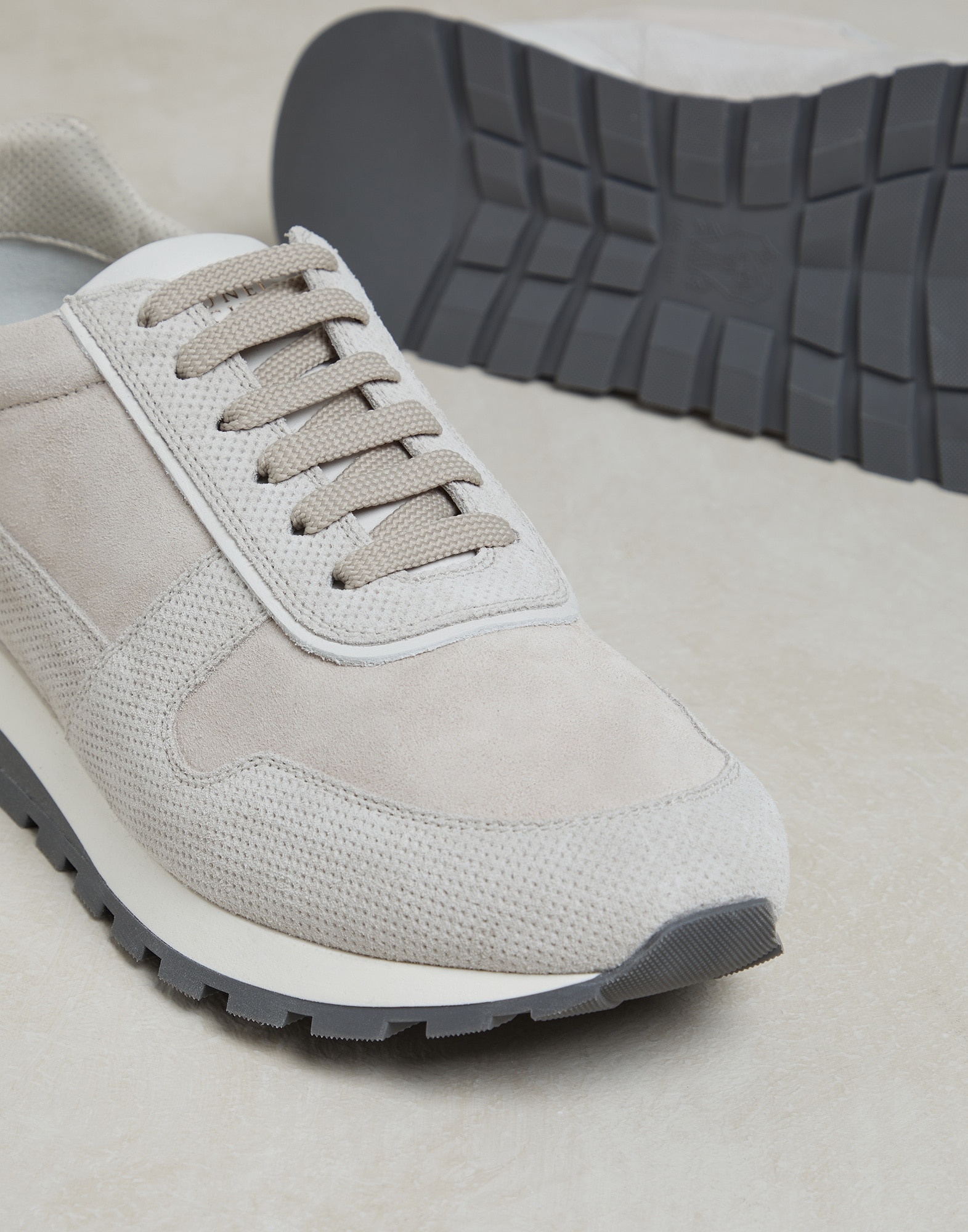 Punched and washed suede runners - 4