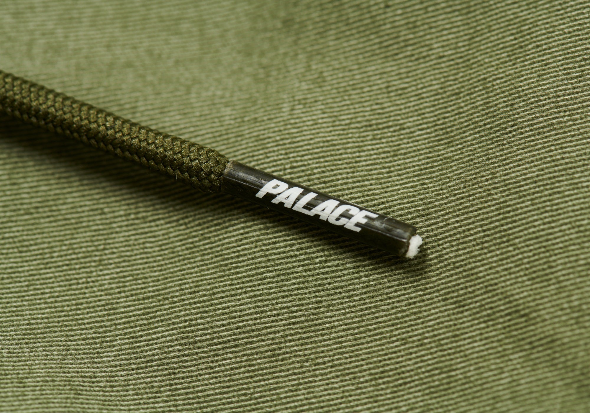 BASICALLY A WASHED COTTON SHORT OLIVE - 4