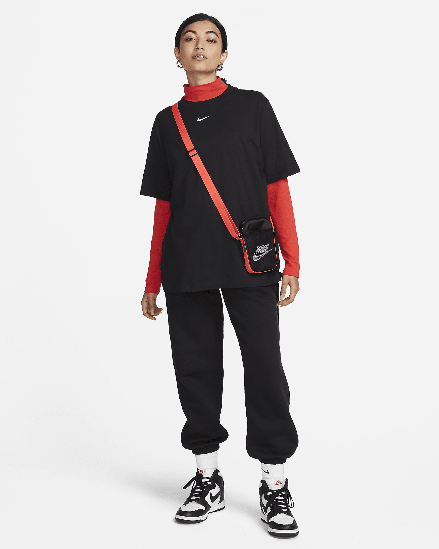 Nike Sportswear Essential Women's T-Shirt - 5