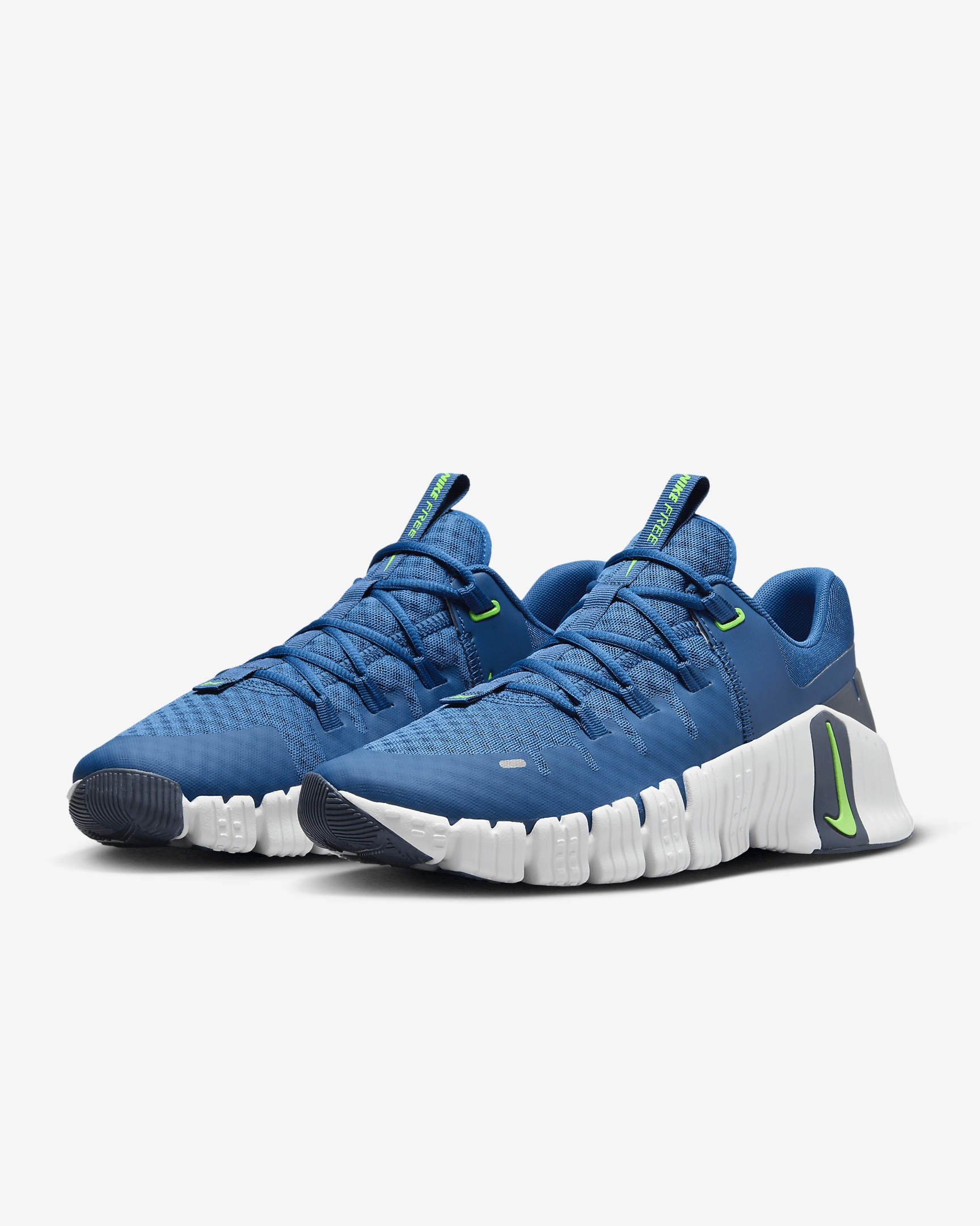 Nike Men's Free Metcon 5 Workout Shoes - 6