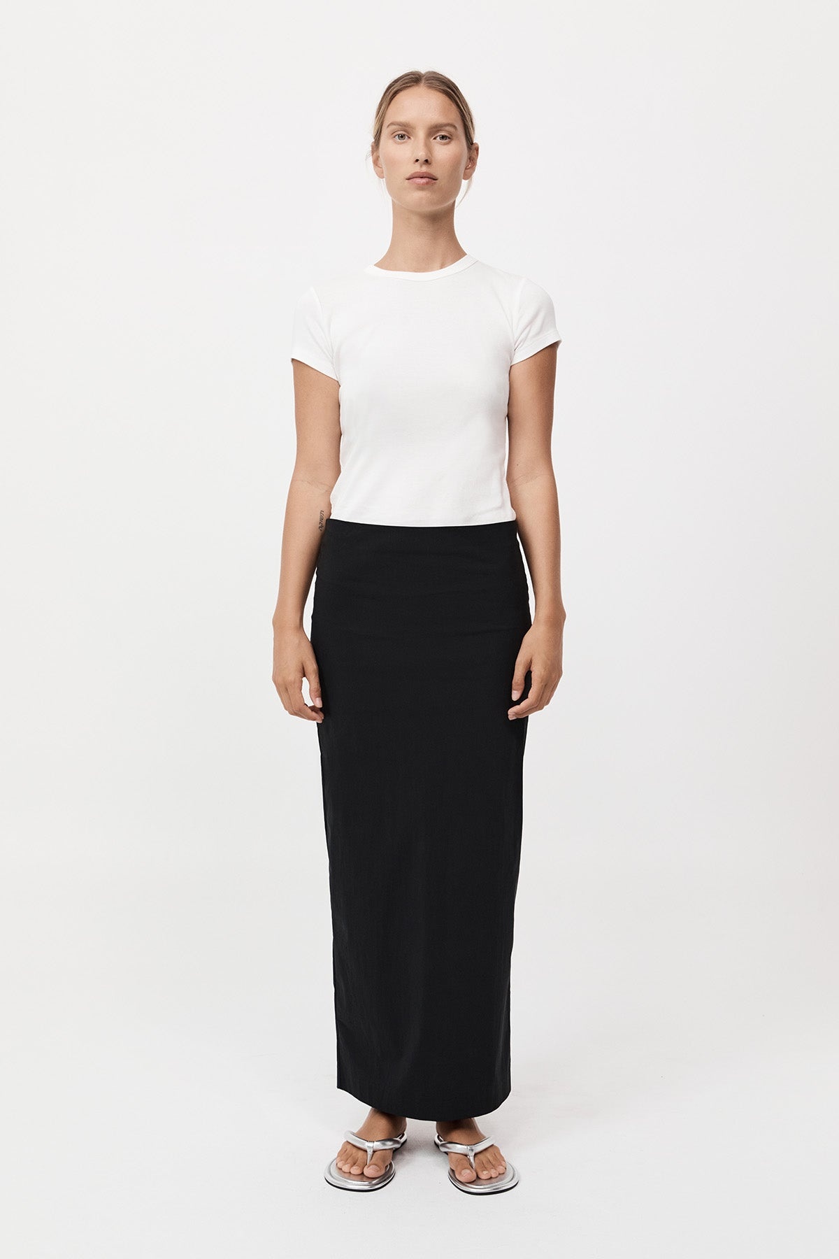 Minimal Column Skirt - Black - 2