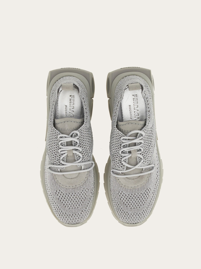Running sneaker 2