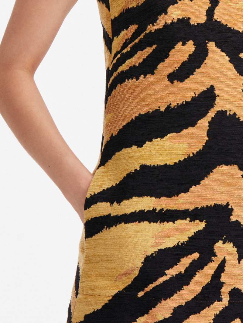 CHENILLE TIGER JACQUARD 미니 드레스 3