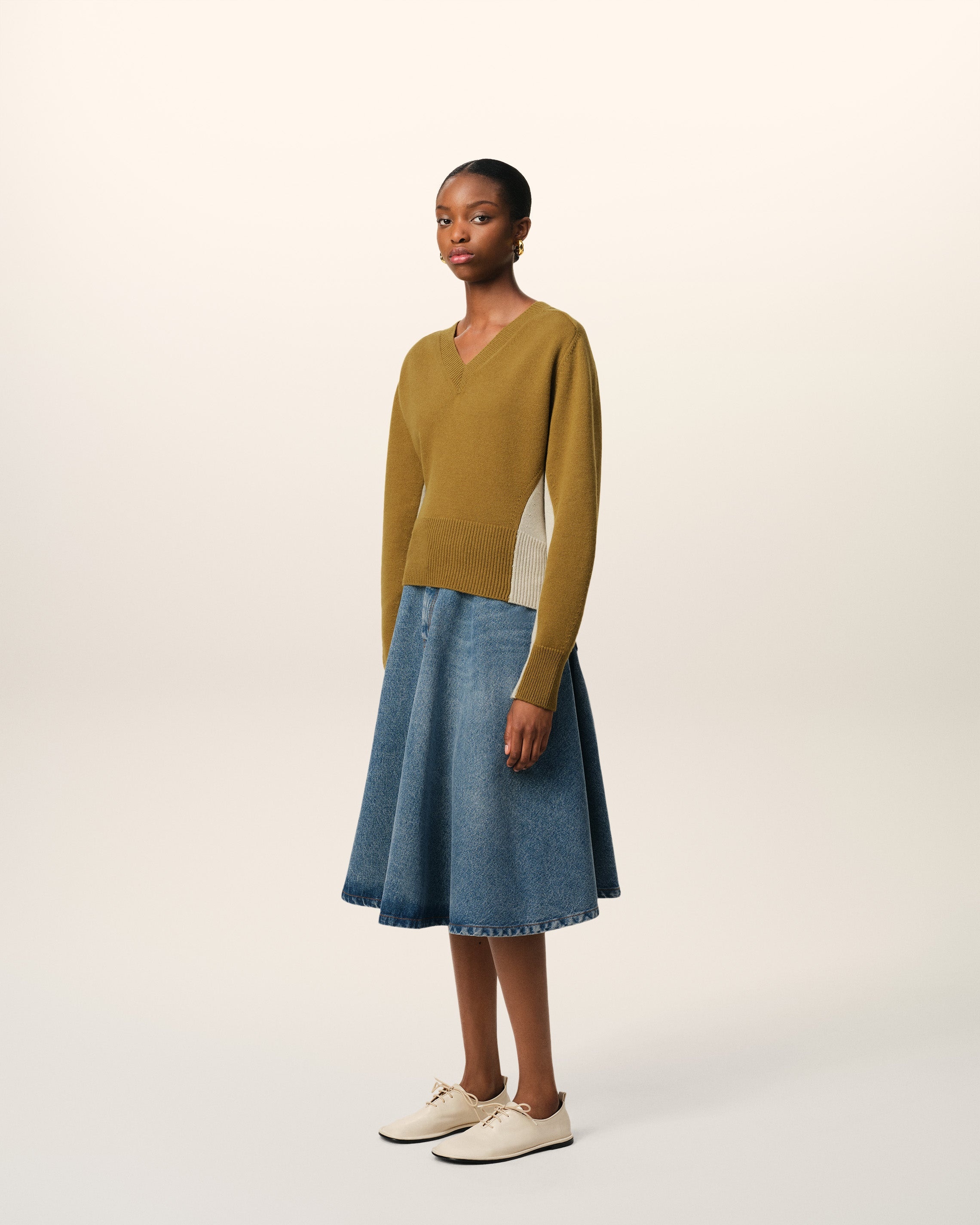 KHAKI WOOL KNIT BICOLOR V NECK SWEATER - 6