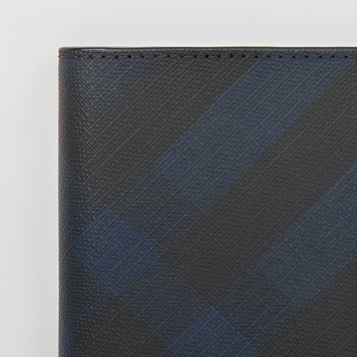 London Check and Leather International Bifold Wallet - 3