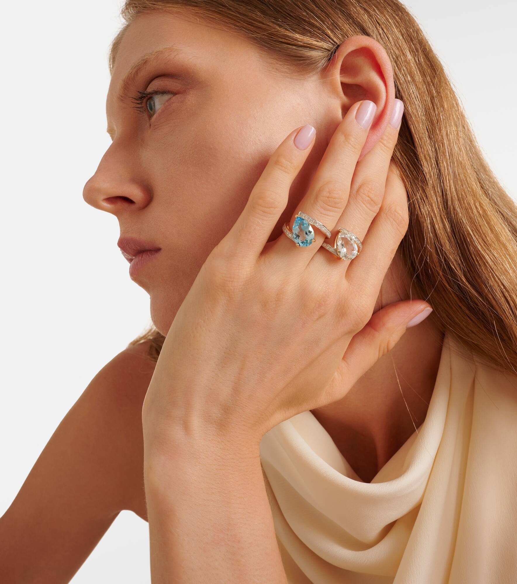 Slanted 14kt gold ring with topaz and diamonds - 3