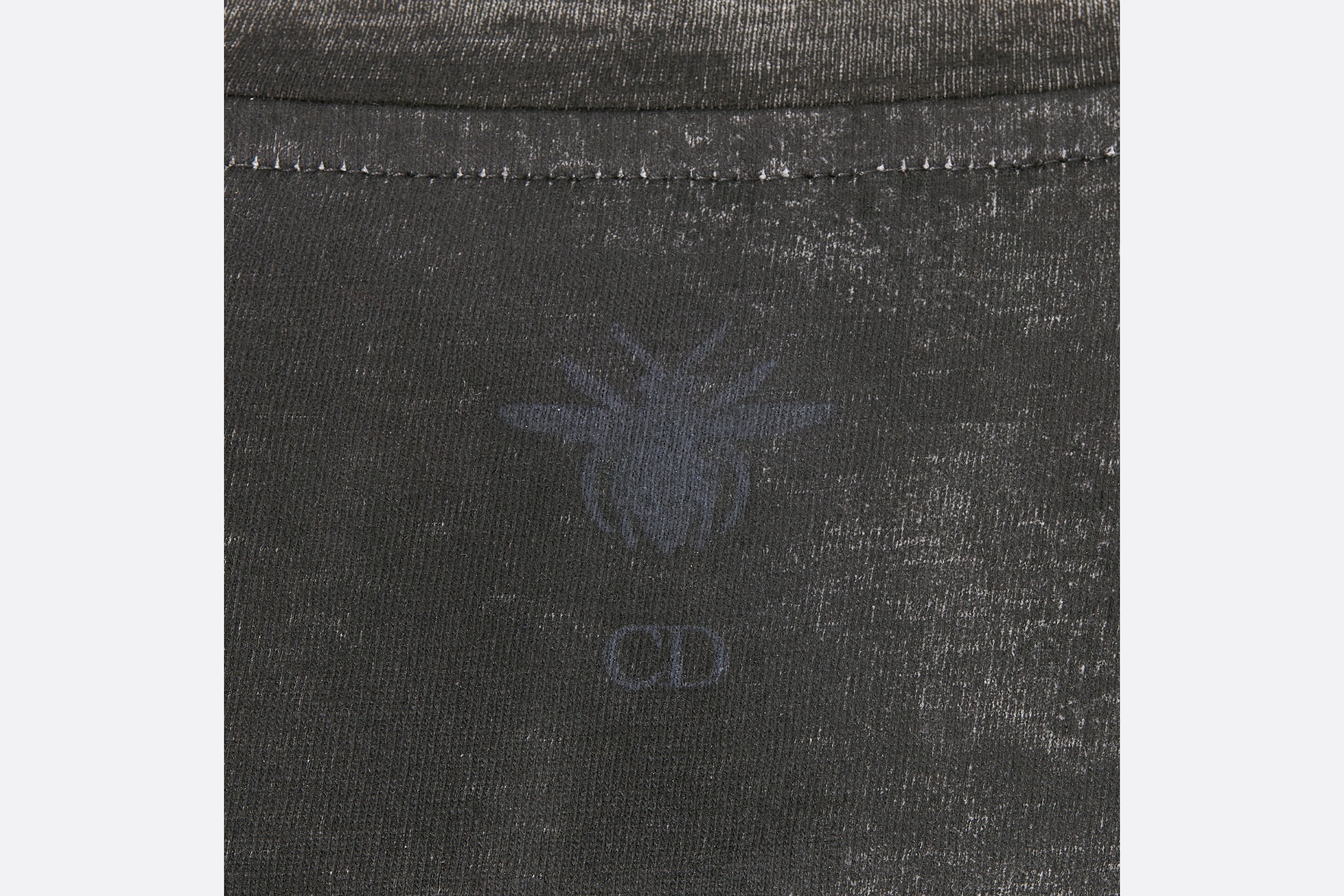 T-Shirt - 6