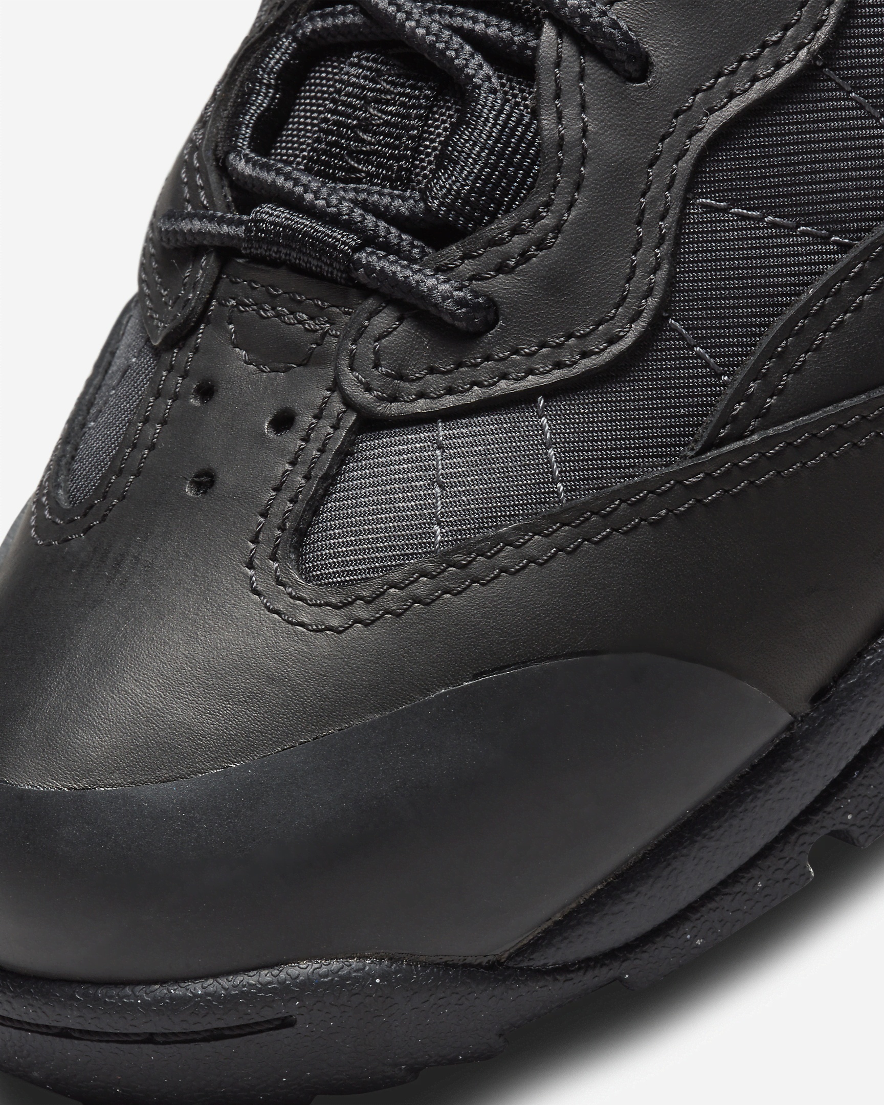 Men's Nike ACG Air Mada Shoes - 7