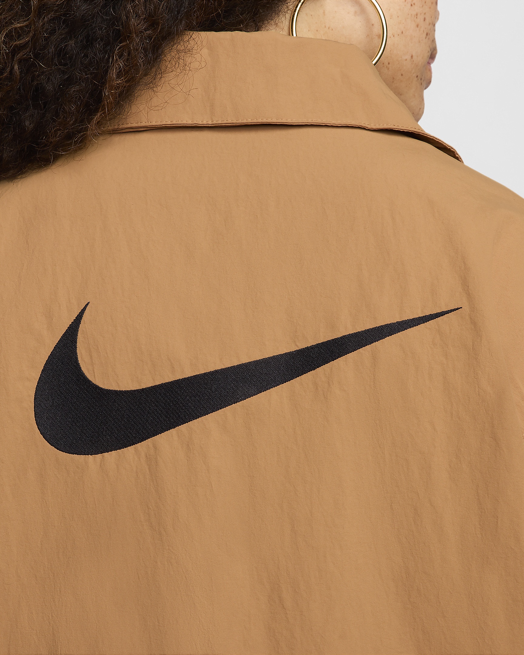 Nike Sportswear Essential Women's Oversized UV Woven Coaches' Jacket - 7