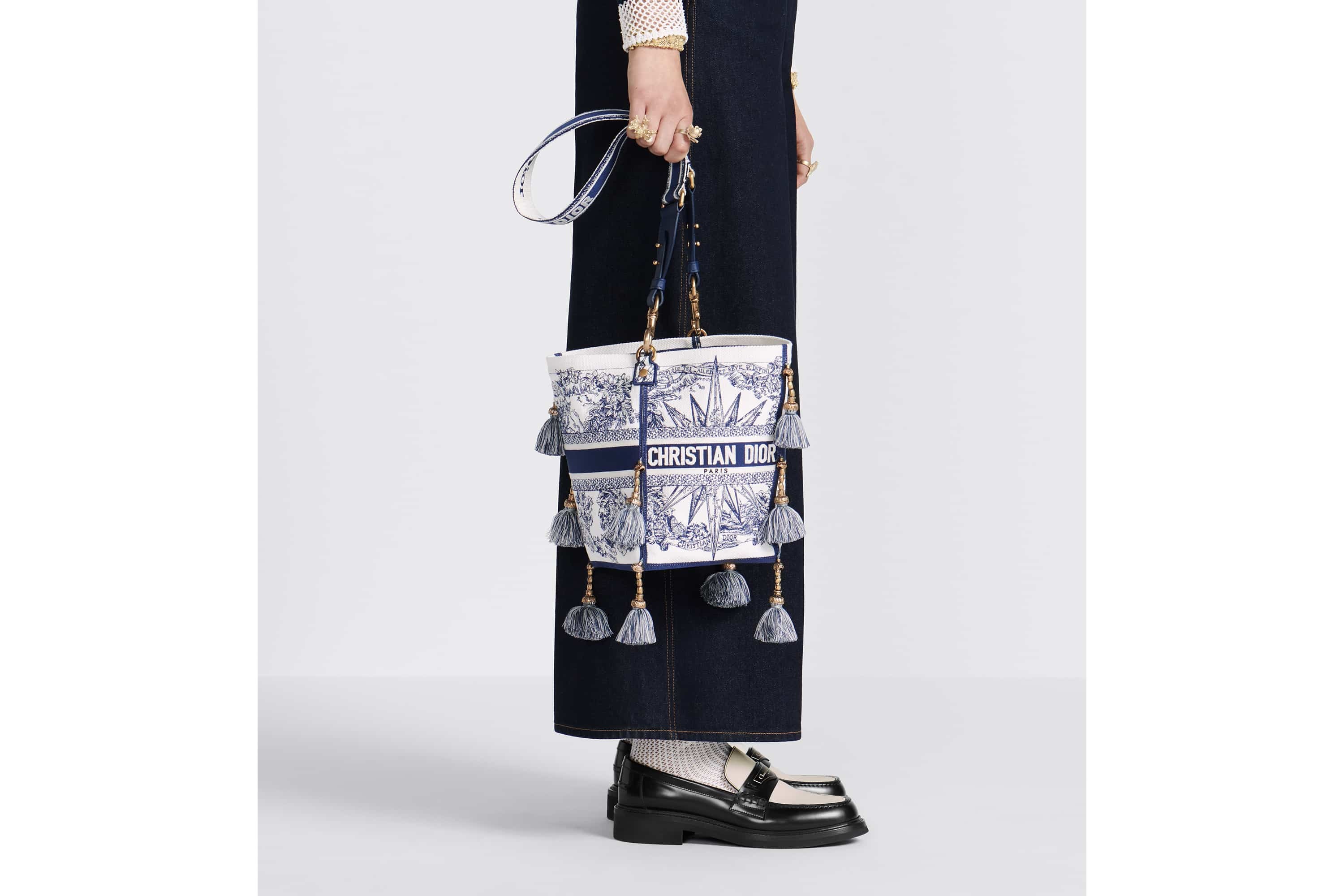 Small D-Bubble Bucket Bag - 6