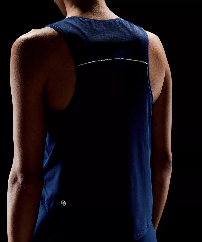 Lightweight Waist-Length Running Tank Top 7