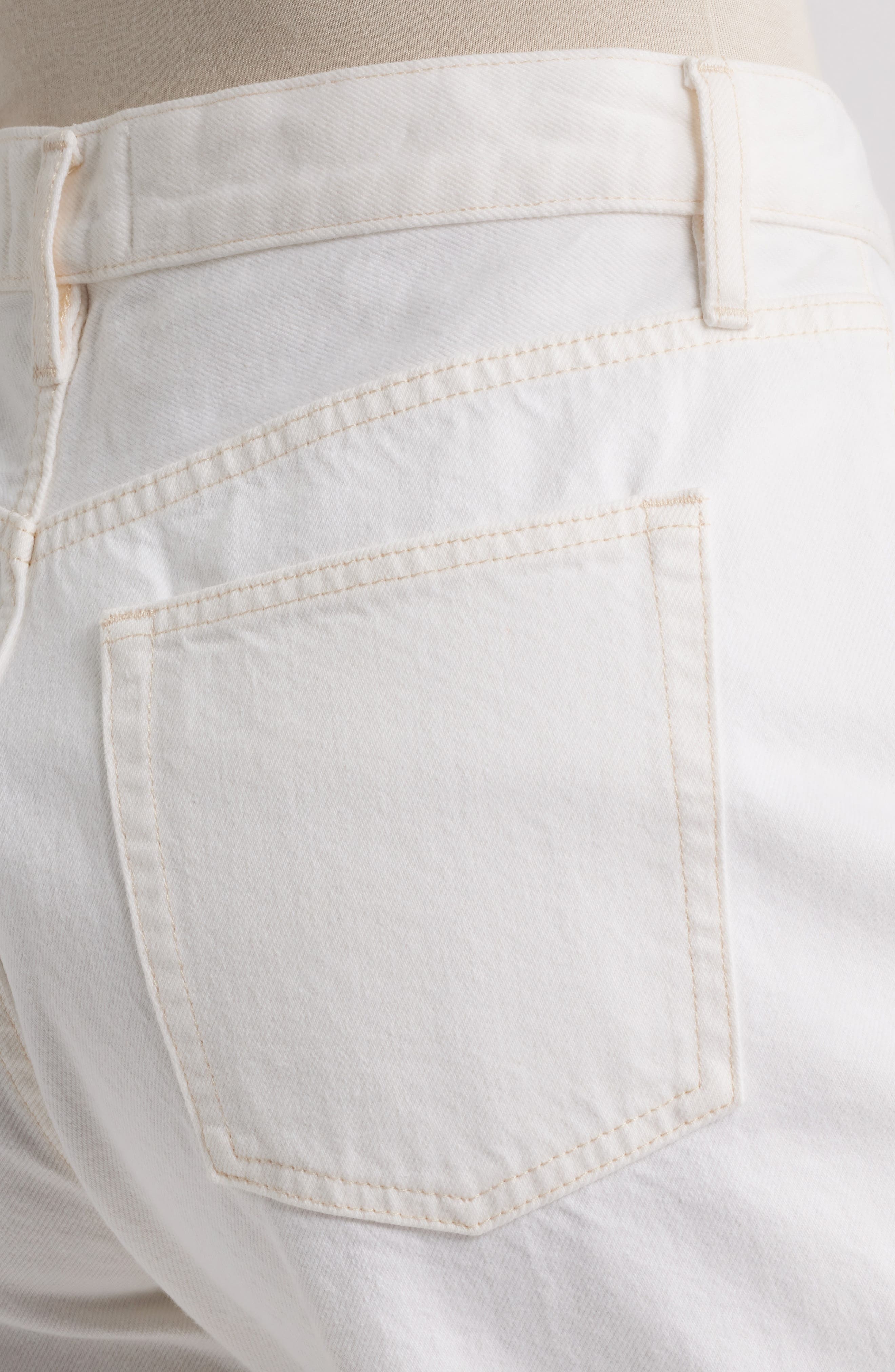 FRAME The Leisure Denim Shorts in Au Natural Clean at Nordstrom - 4