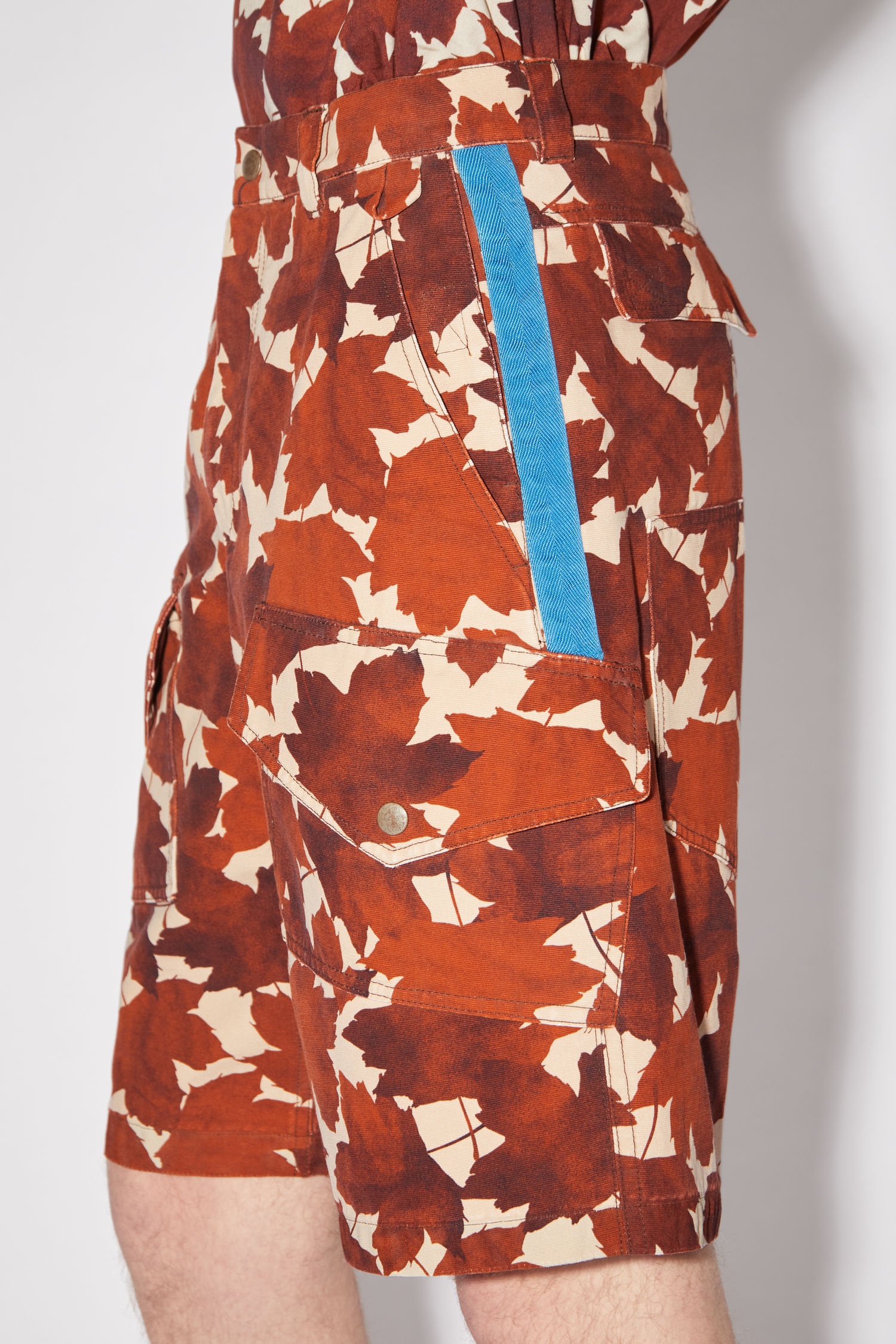 Printed shorts - Rust brown - 5