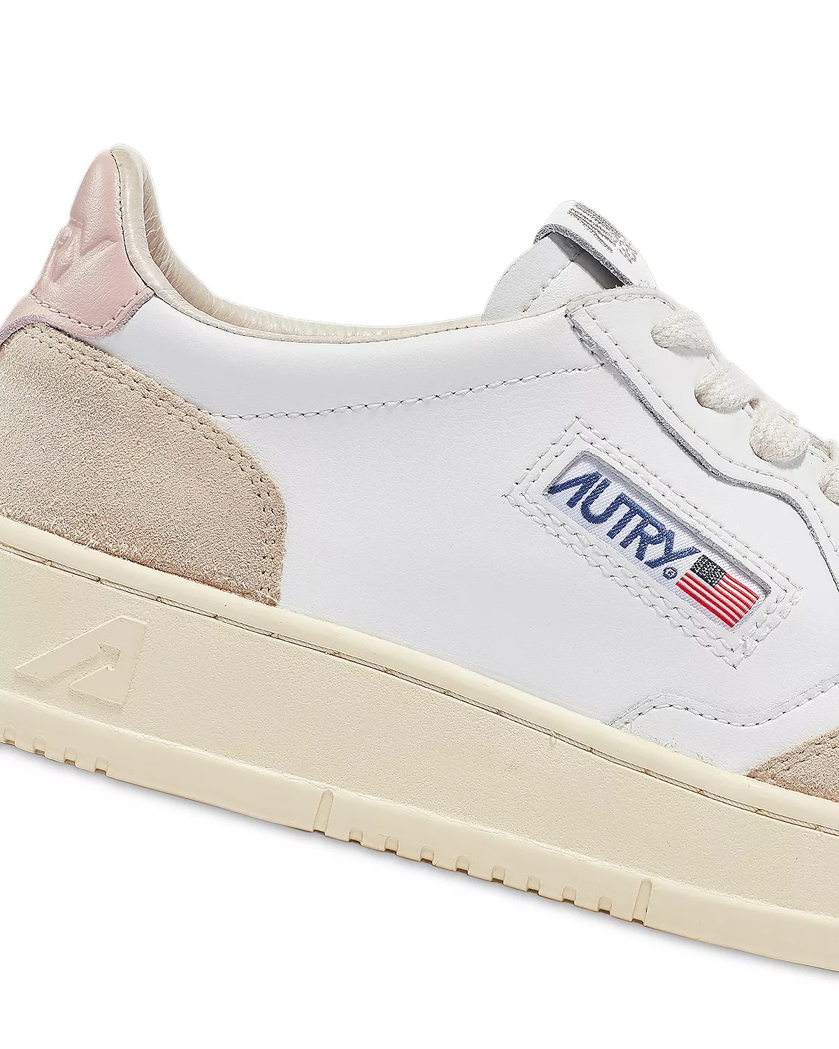 Women's Medalist Low Top Sneakers - 7