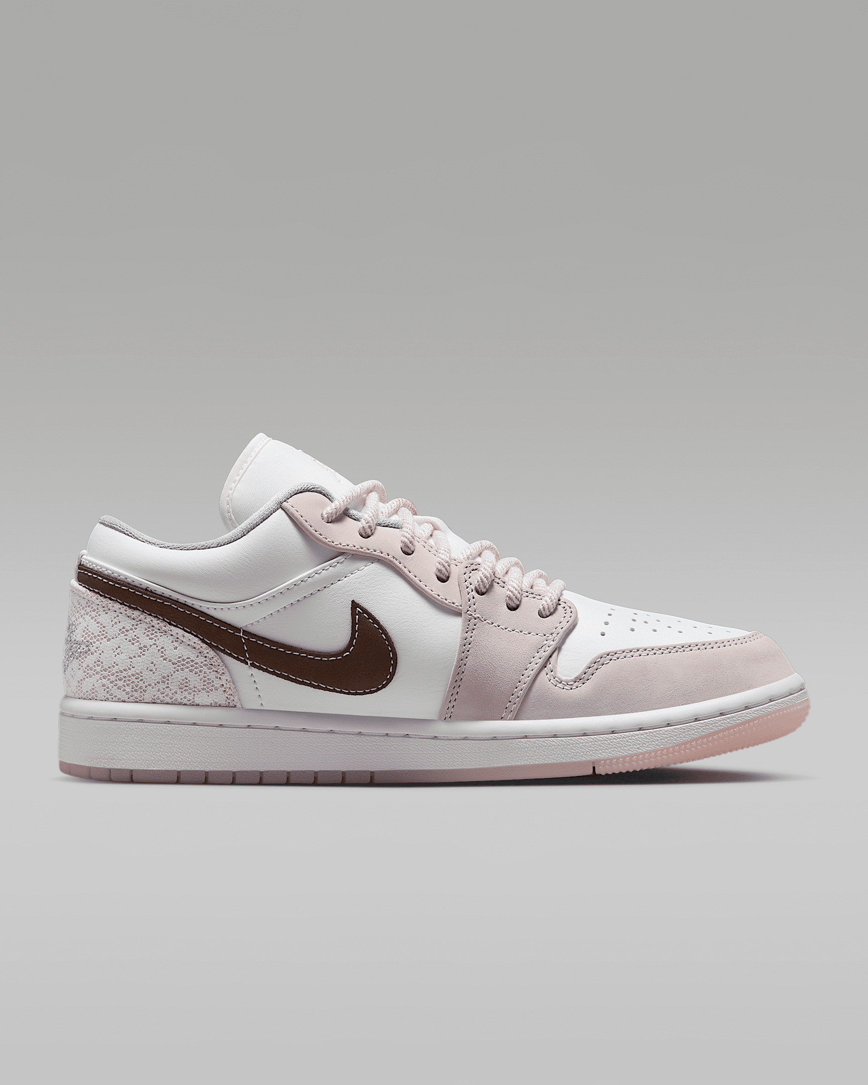 Air Jordan 1 Low Women's Shoes - 3