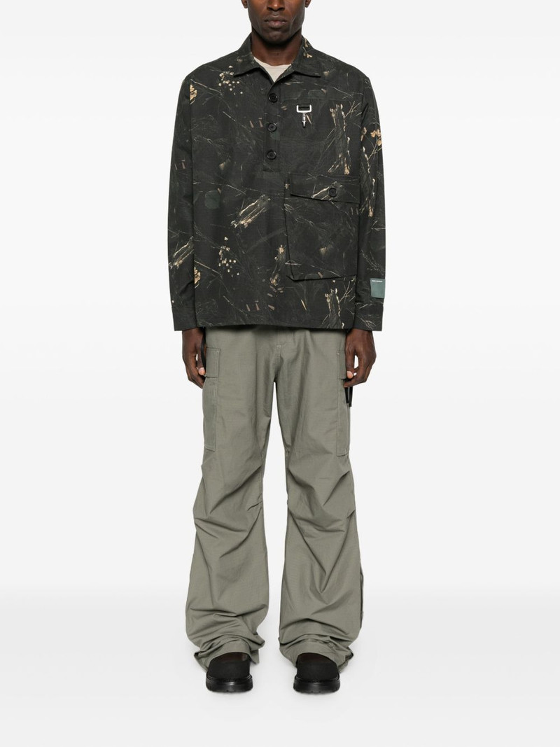 REESE COOPER® floral-print cargo shirt outlook