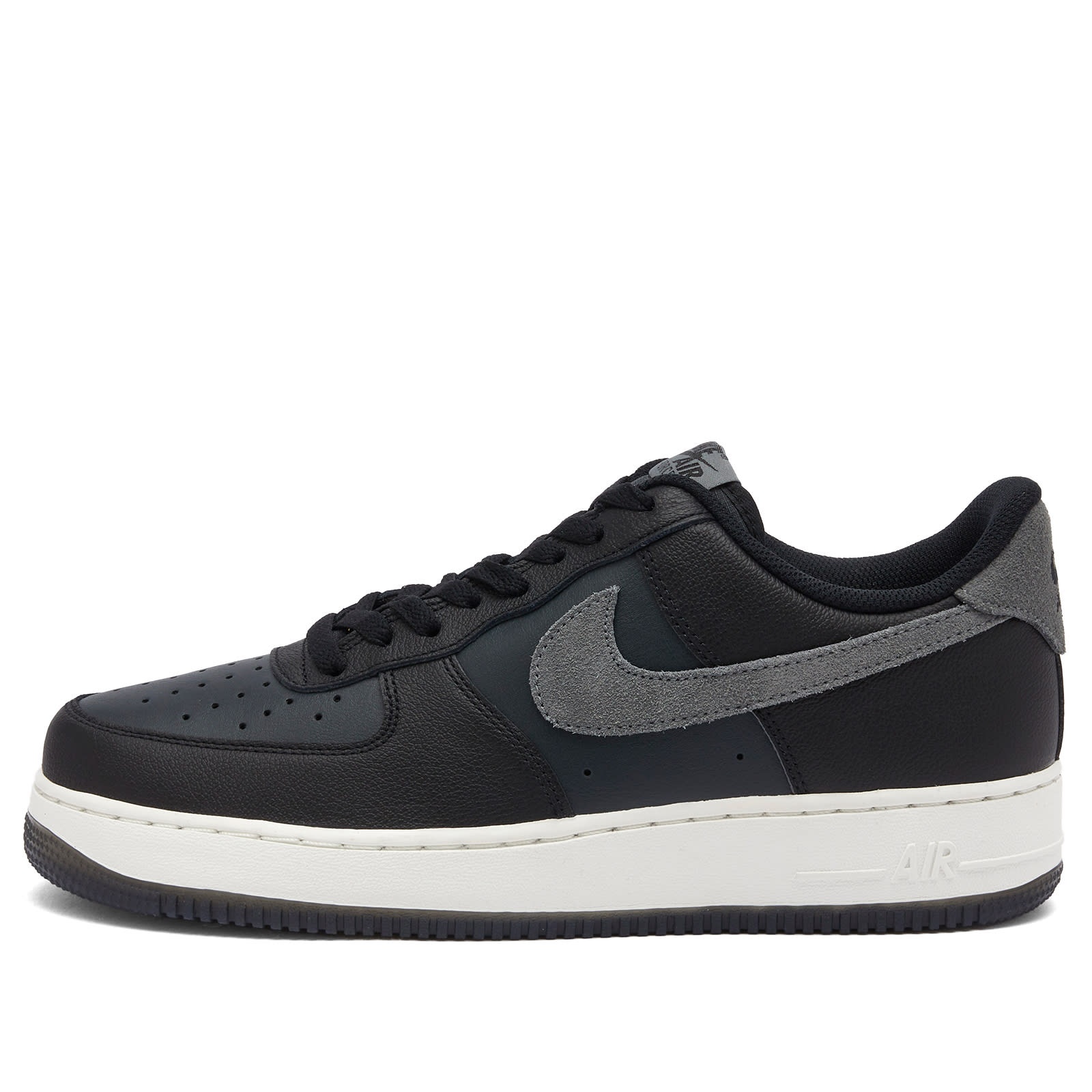 Nike Air Force 1 ’07 Lv8 - 1