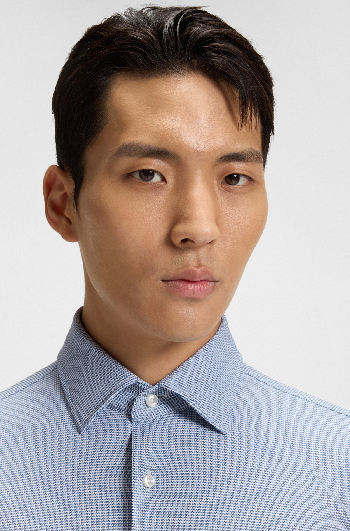 SLIM-FIT SHIRT IN ITALIAN PERFORMANCE-STRETCH FABRIC - 3