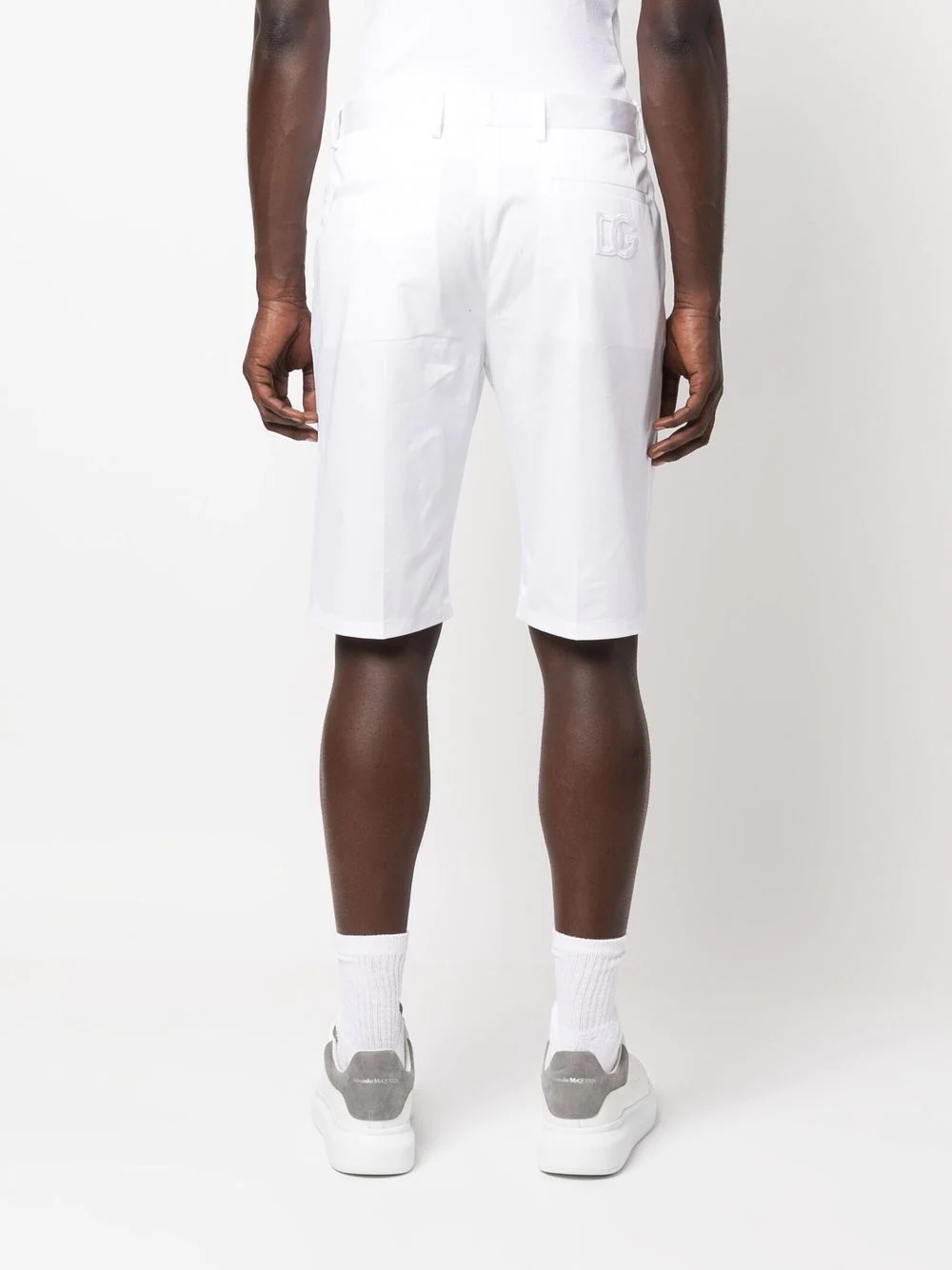 rear-logo slim bermuda shorts - 4