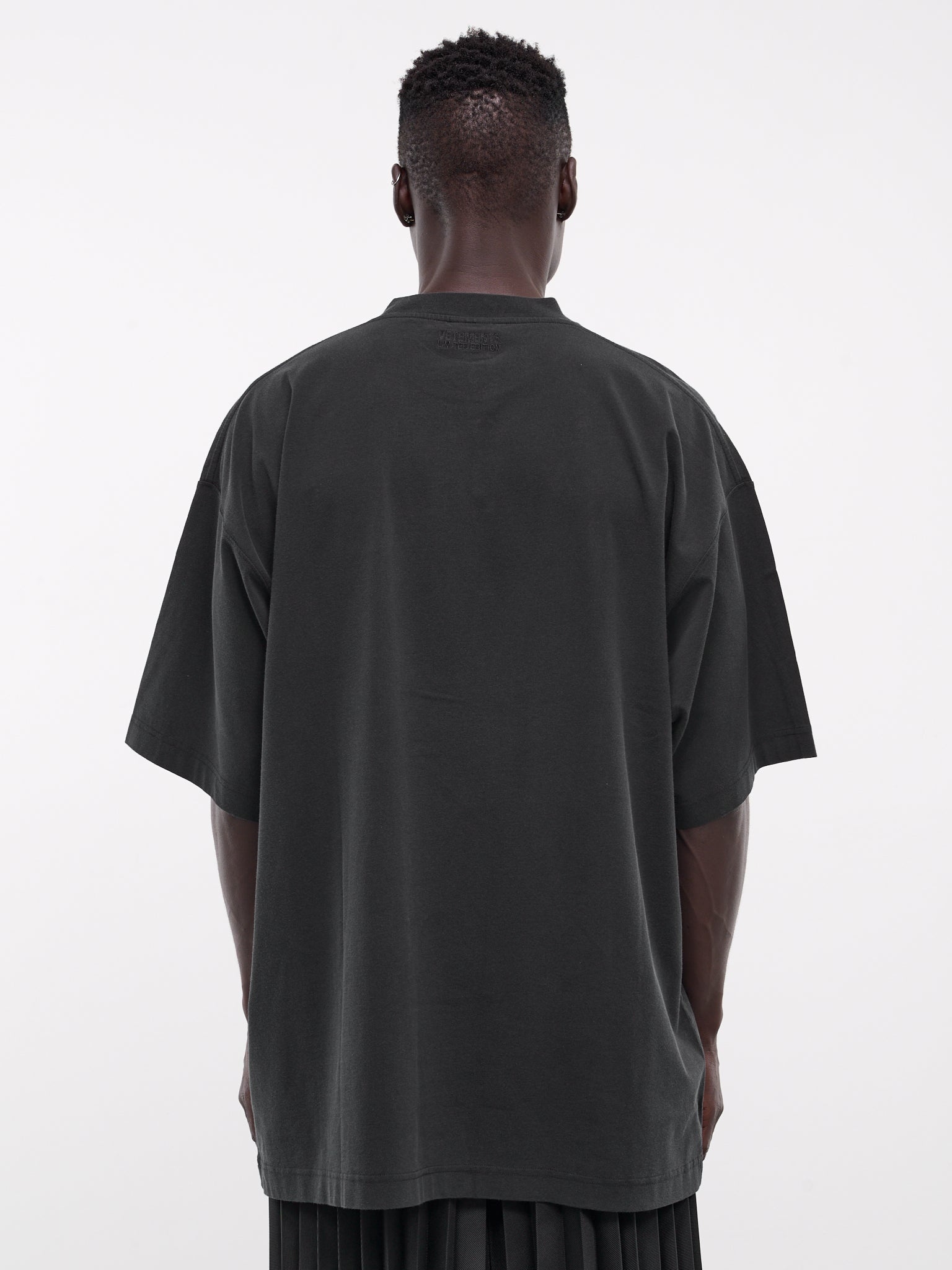 VETEMENTS Reaper Logo Tee | hlorenzo | REVERSIBLE
