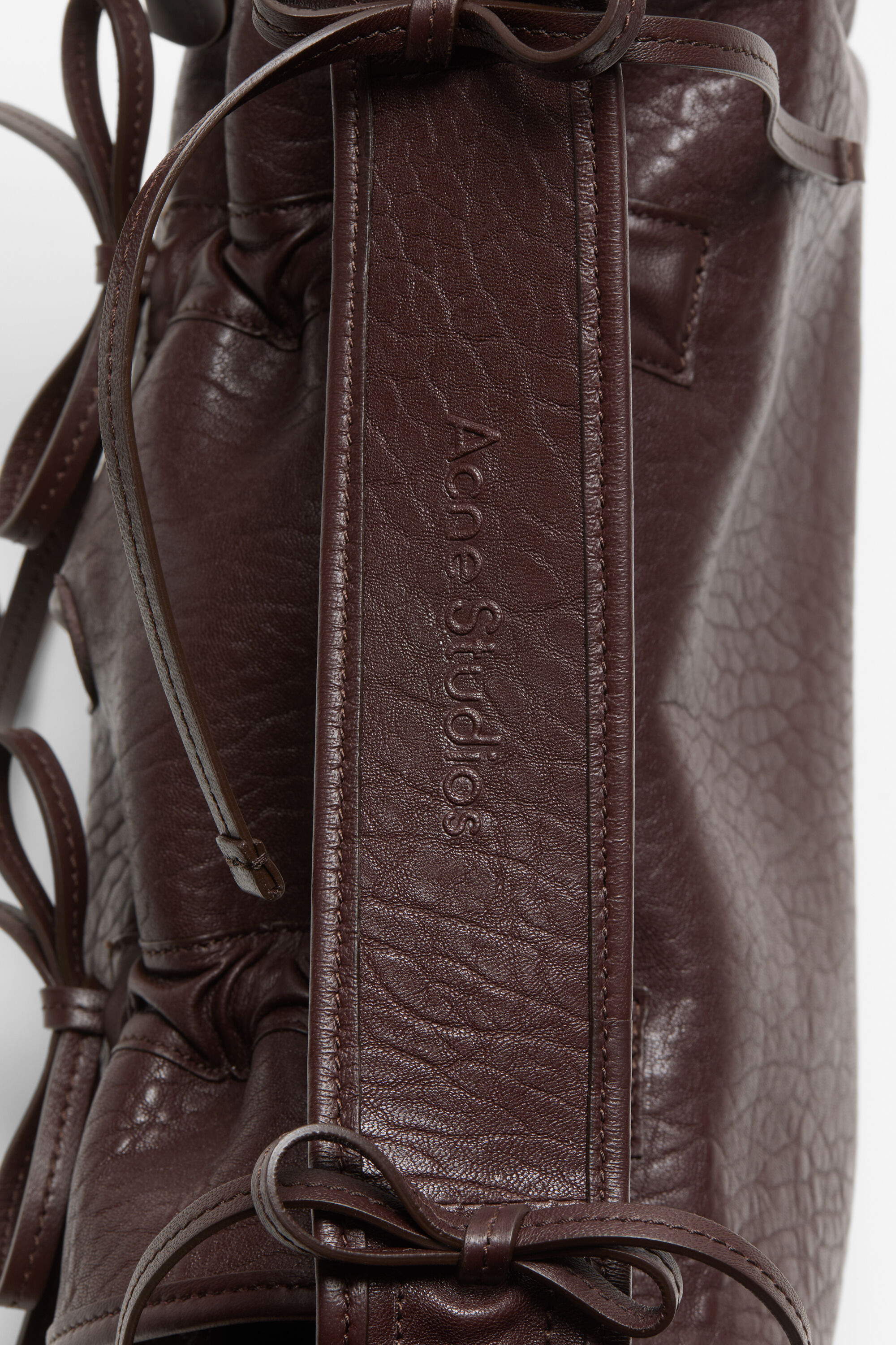 Multipocket grained leather bag - Chocolate brown - 6