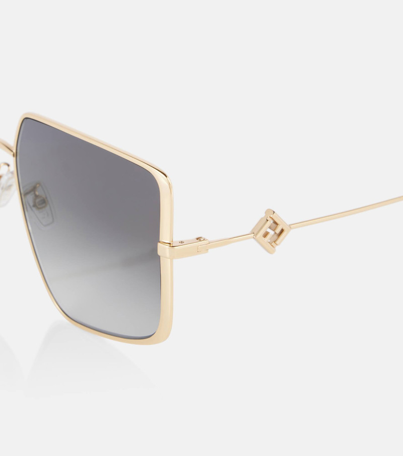 FENDI Square sunglasses outlook