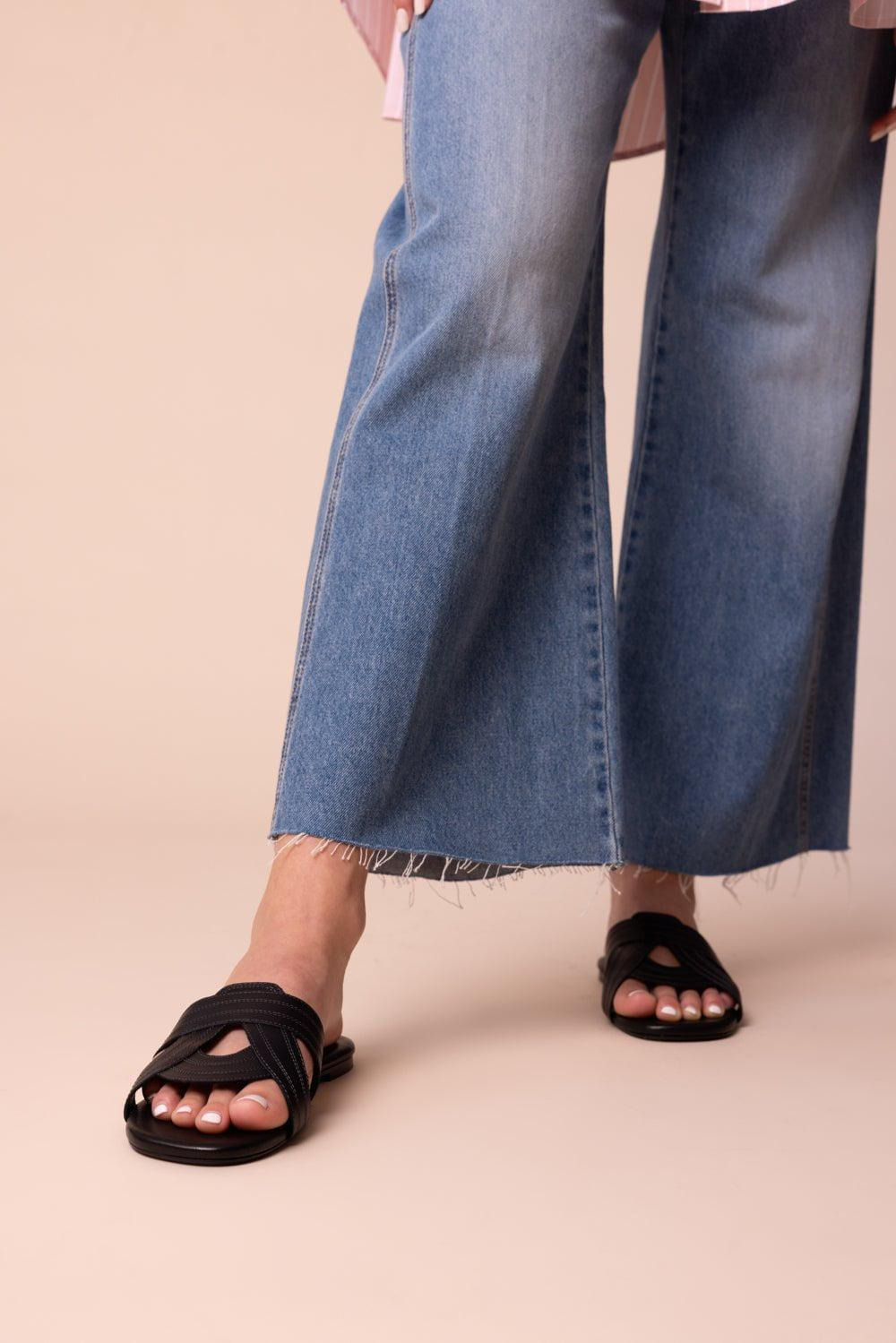 Ivory Slide - Black - 2