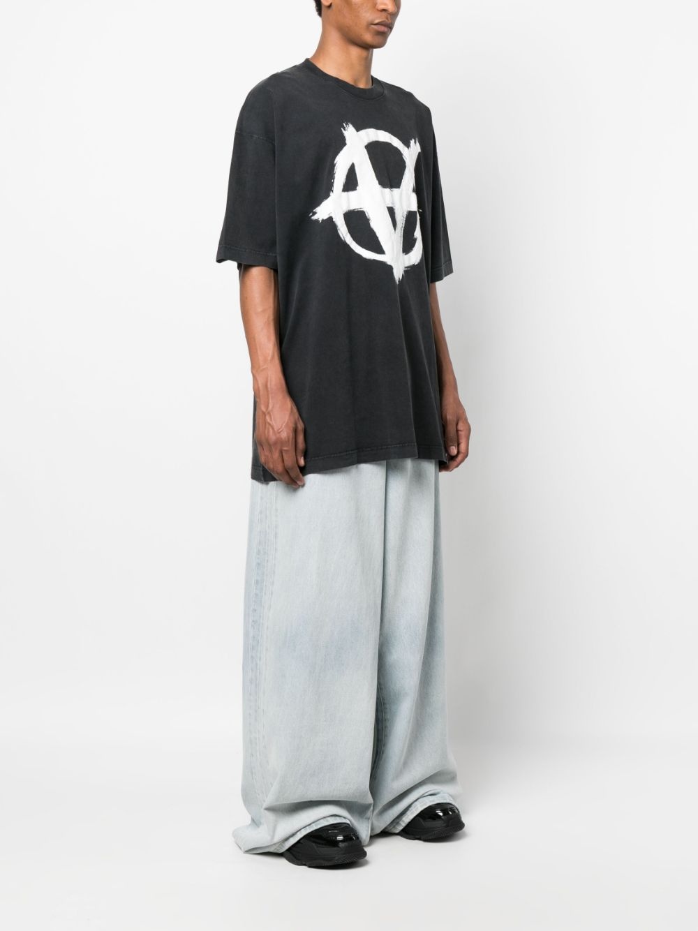 reverse anarchy-print T-shirt - 3