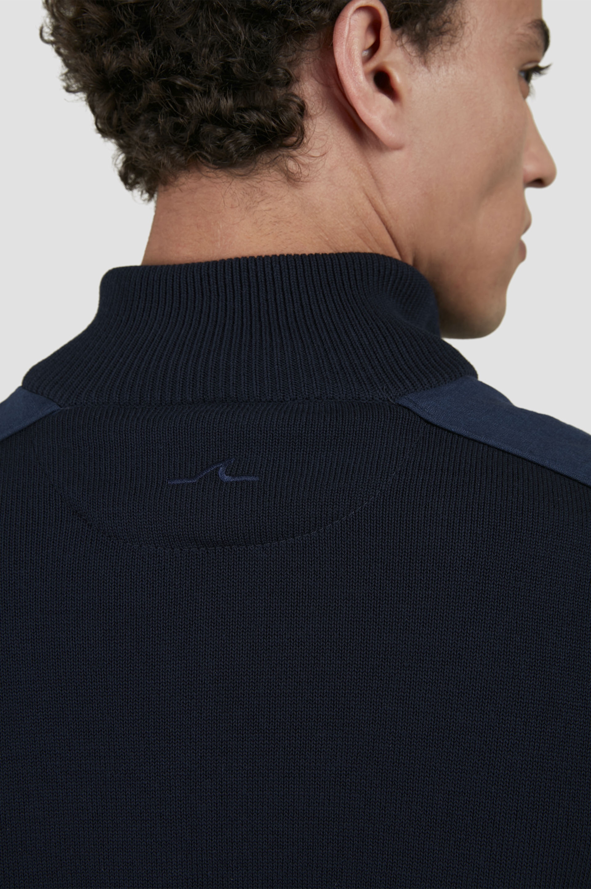 SWEATER IN FRESH COTTON WITH CONTRASTING LINEN DETAILS - 5