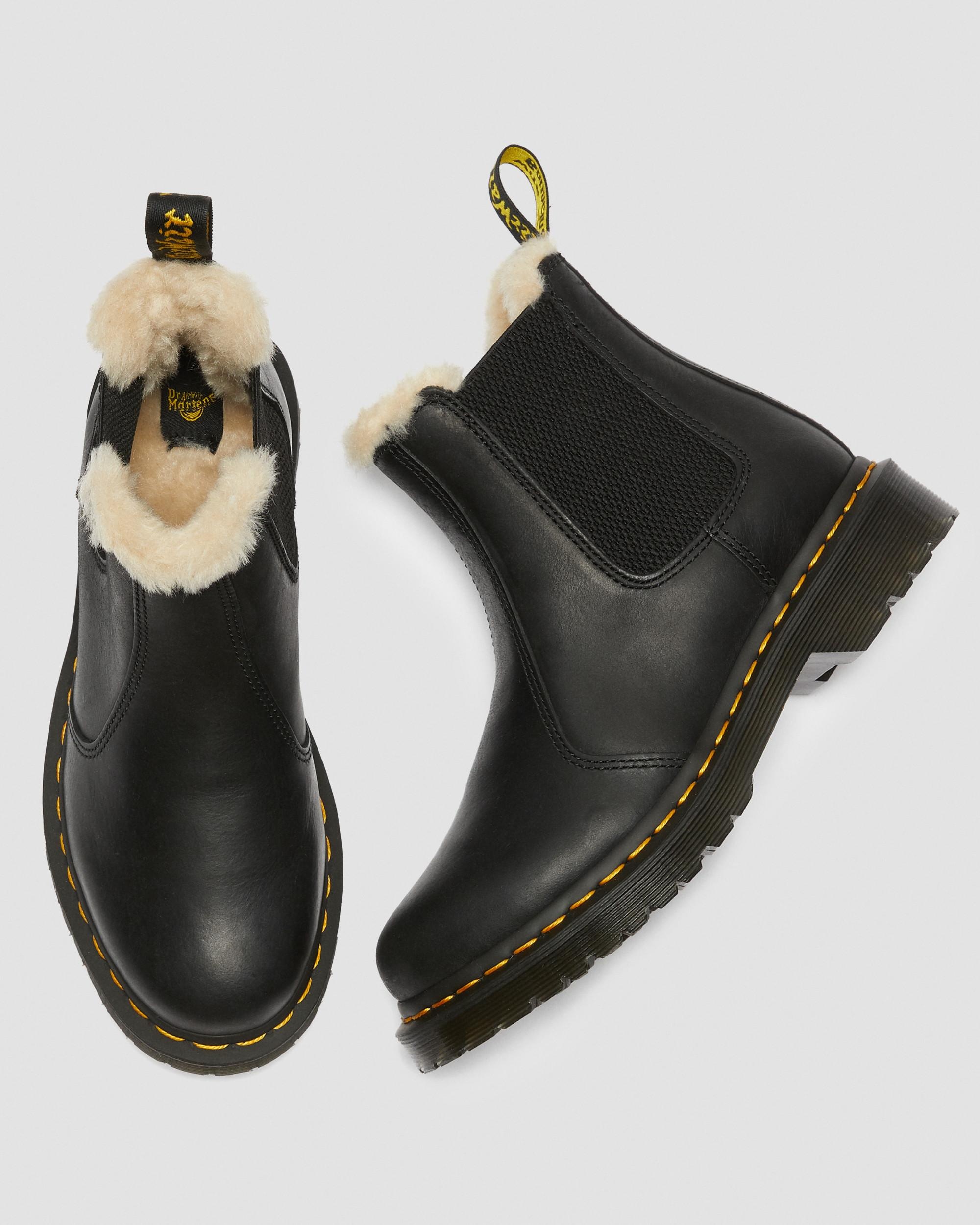 2976 Women's Faux Fur Lined Chelsea Boots - 10
