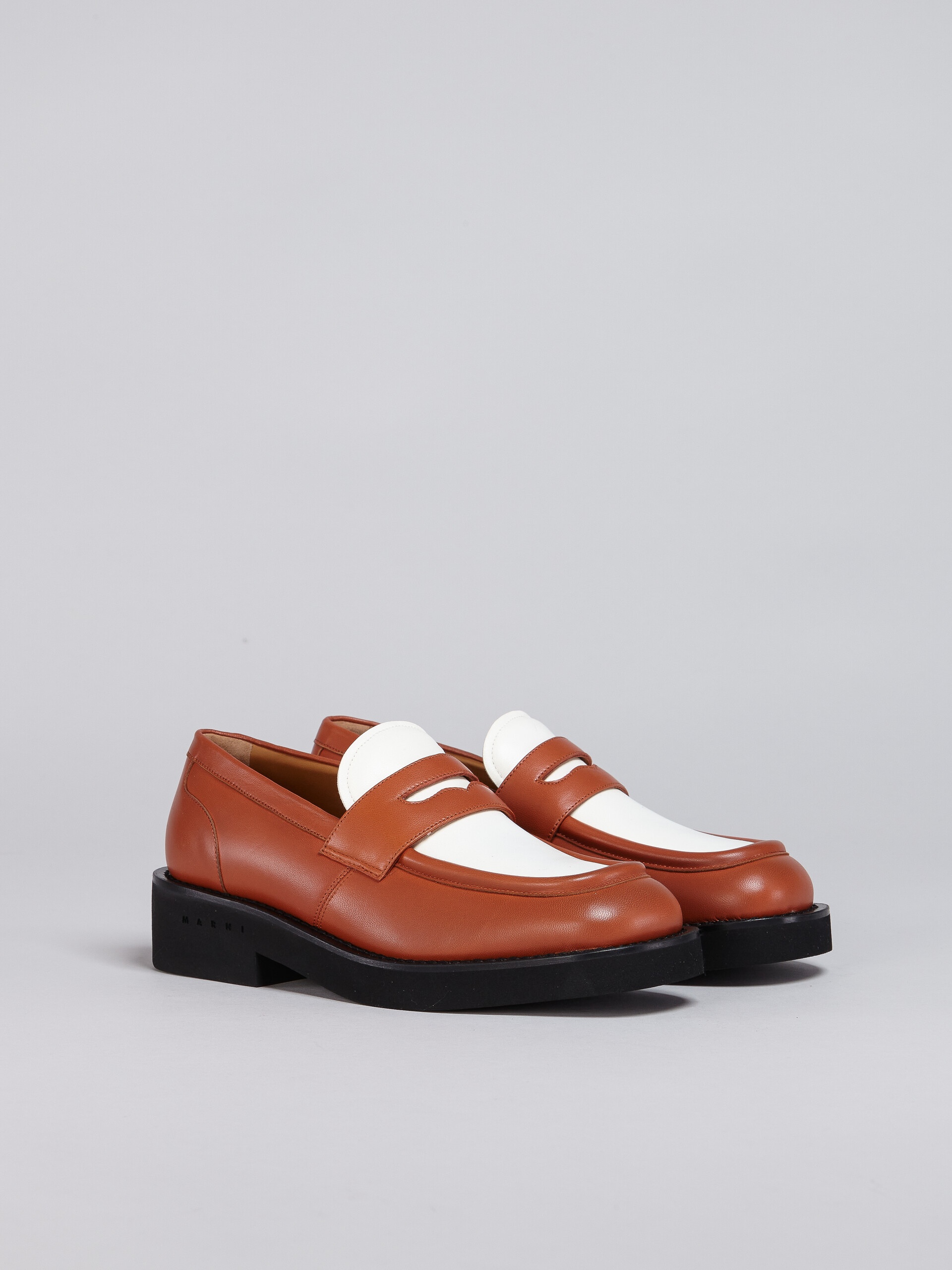 BROWN AND WHITE LEATHER MOCASSIN - 2