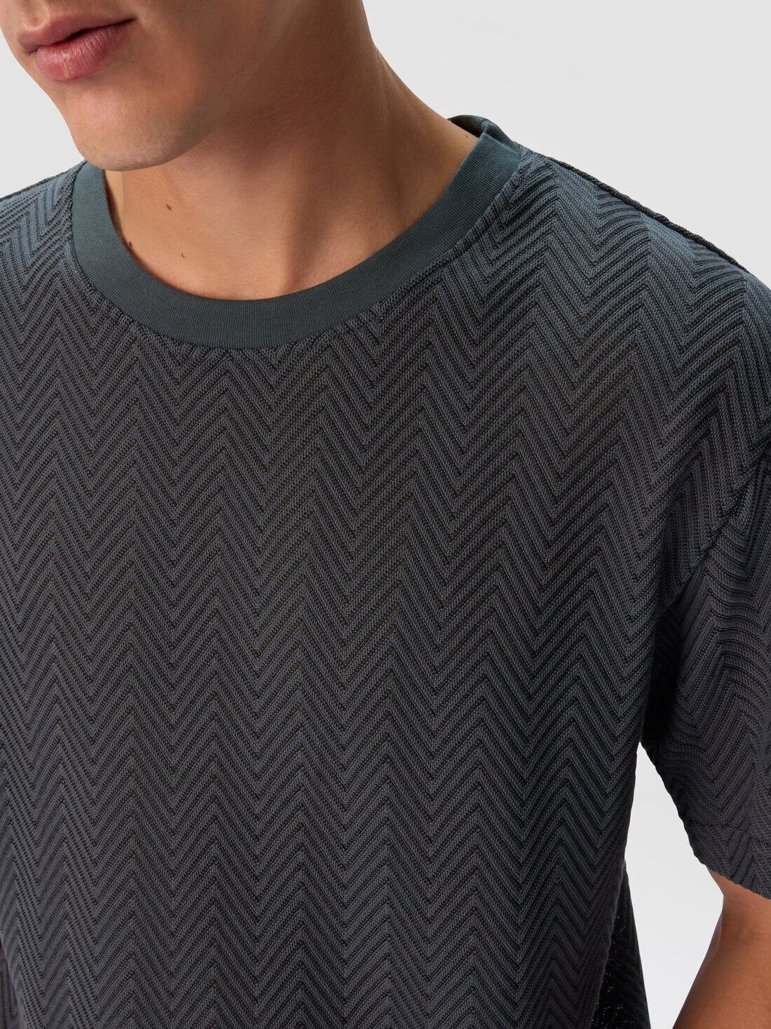 Crew Neck T-Shirt in Cotton-Viscose Raschel - 5